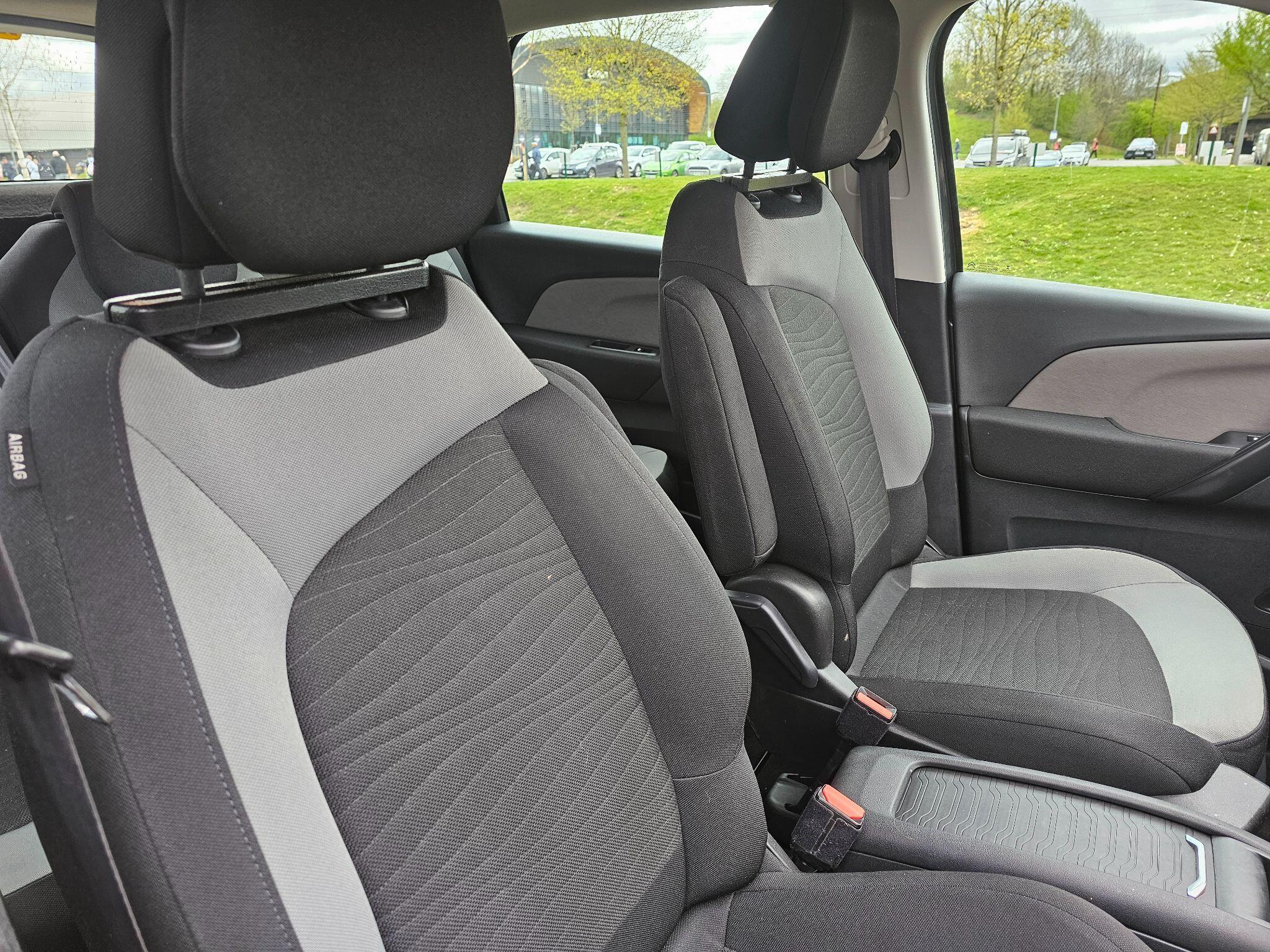 Citroen C4 Picasso - Image 18