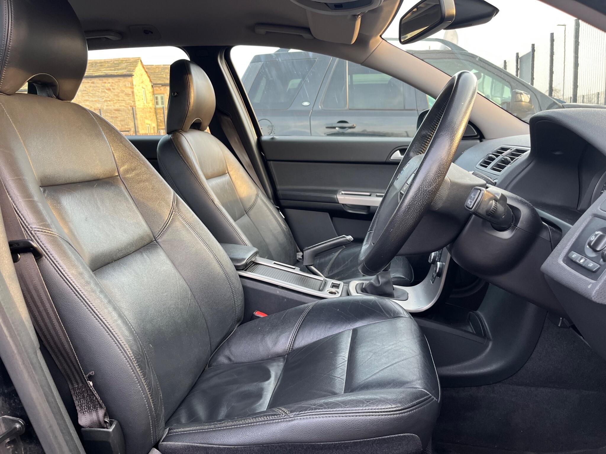 Volvo V50 - Image 12