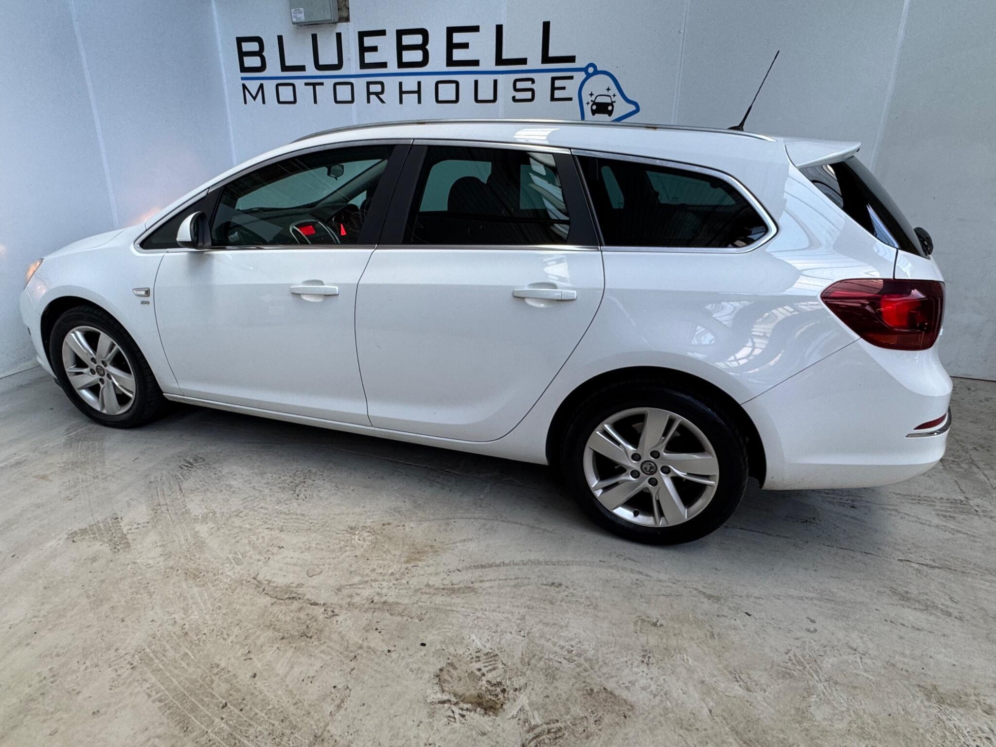 Vauxhall Astra - Image 8