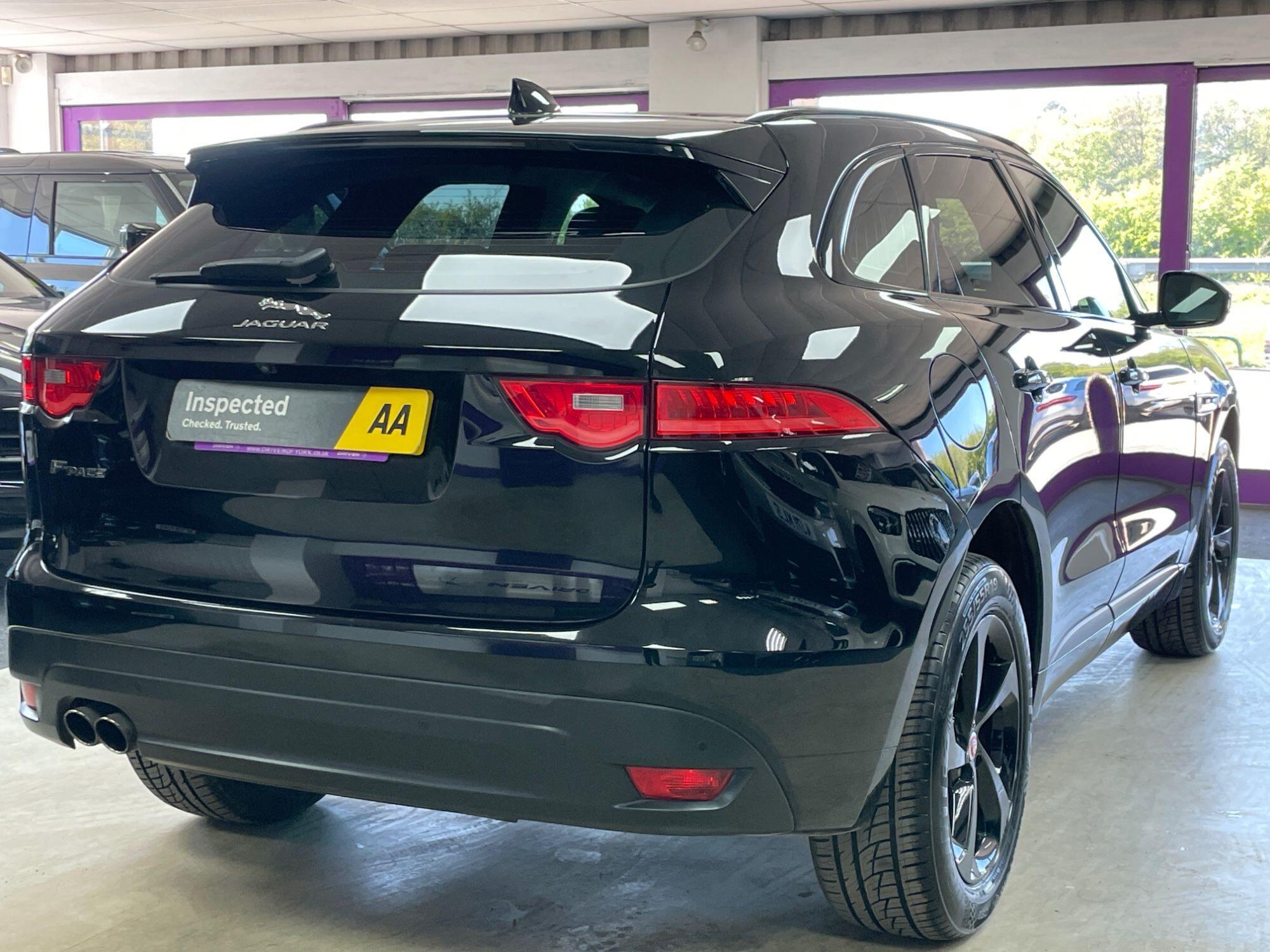 Jaguar F-Pace - Image 10