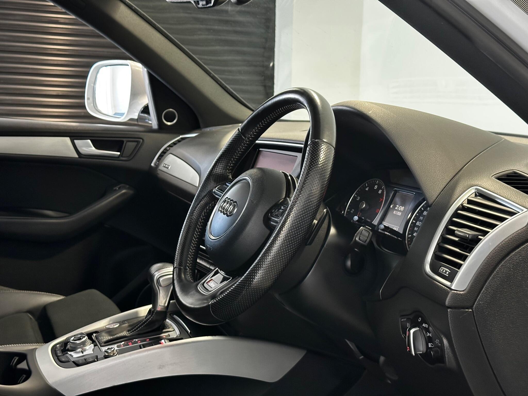 Audi Q5 - Image 2