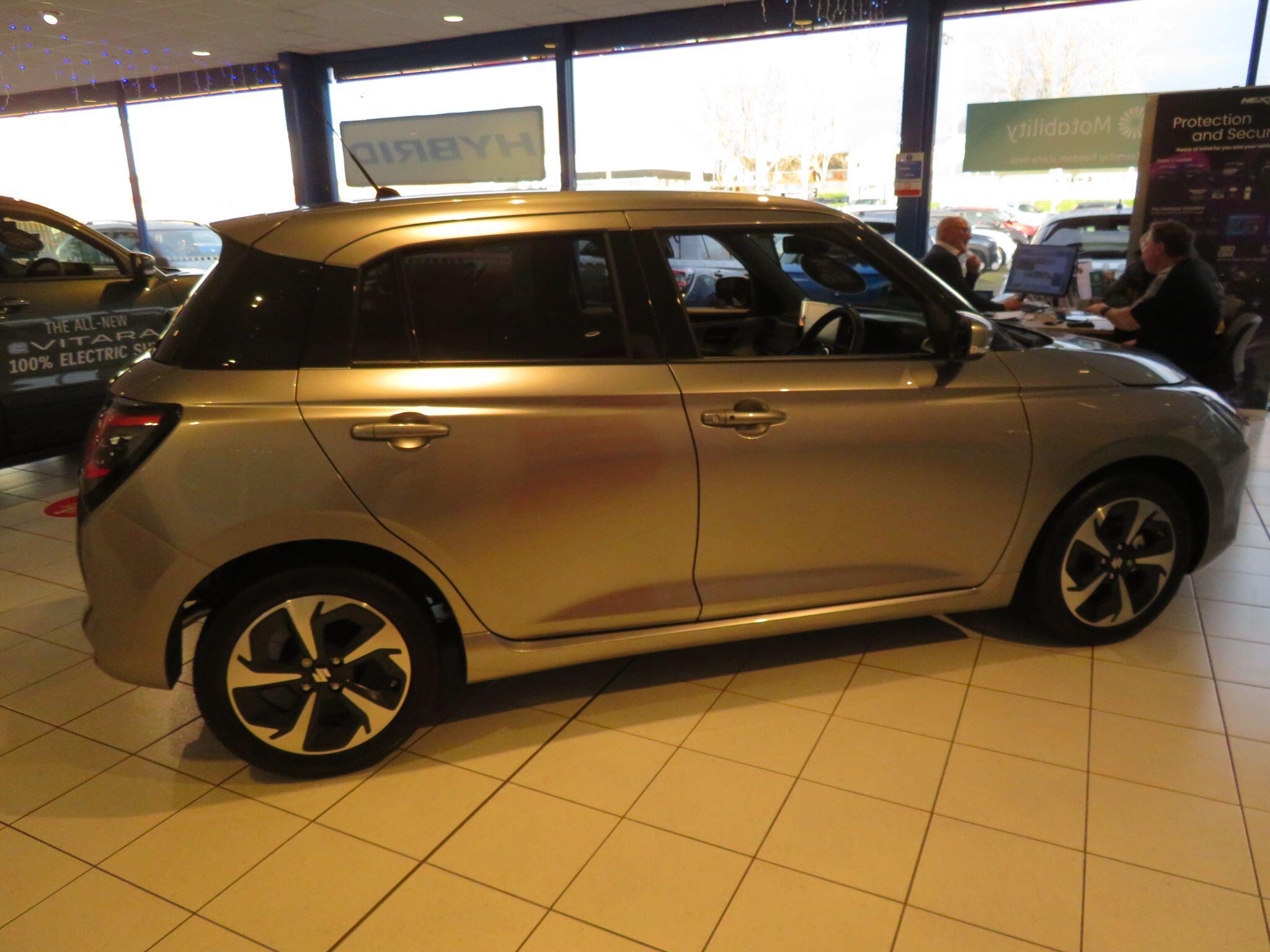 Suzuki Swift - Image 8