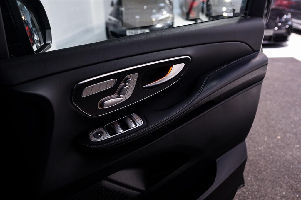 Mercedes V Class - Image 34