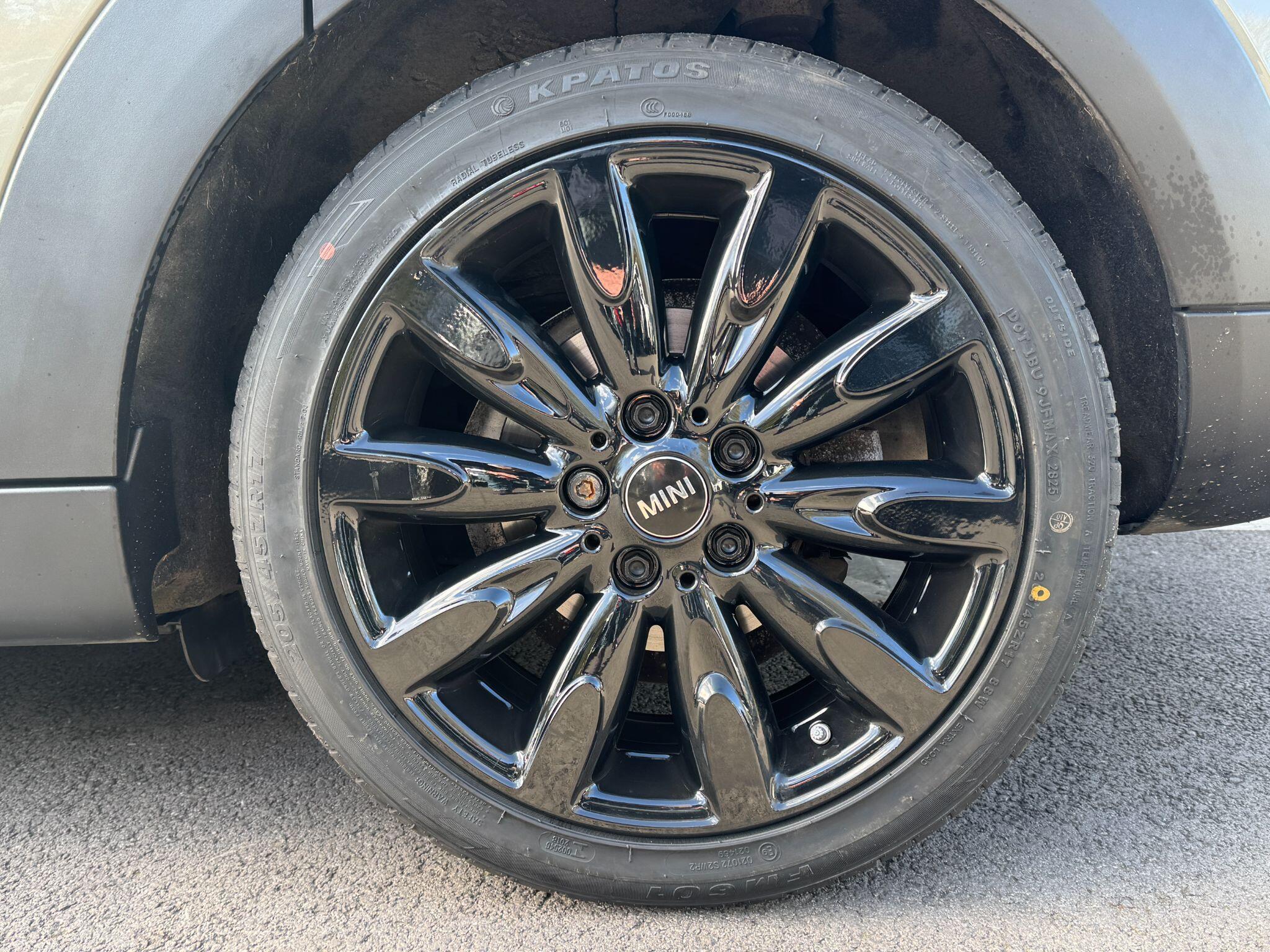 MINI Hatch - Image 32