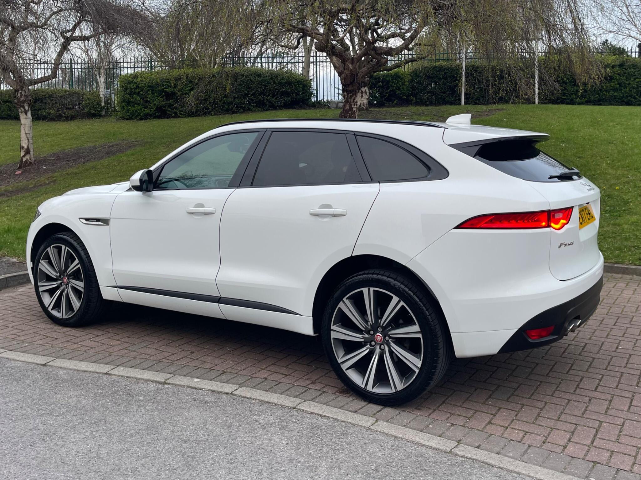 Jaguar F-Pace - Image 11