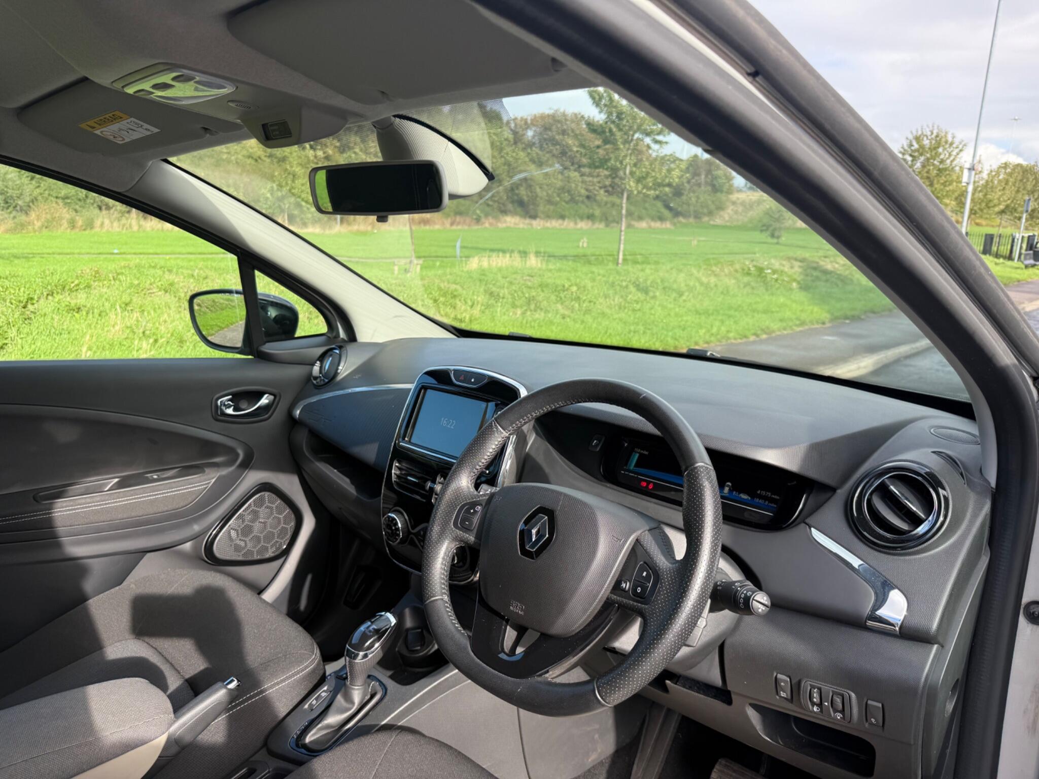 Renault Zoe - Image 16