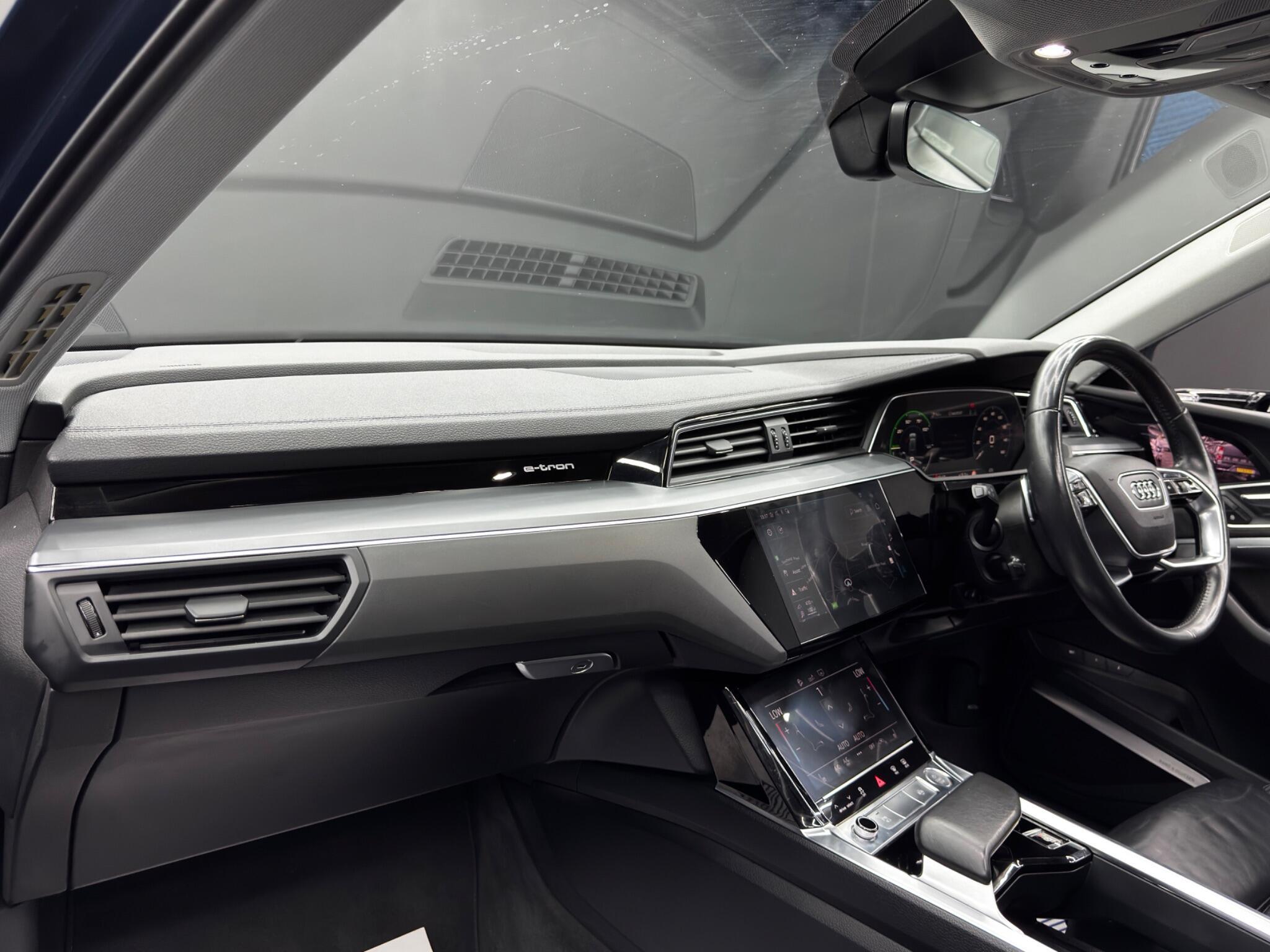Audi E-Tron - Image 11