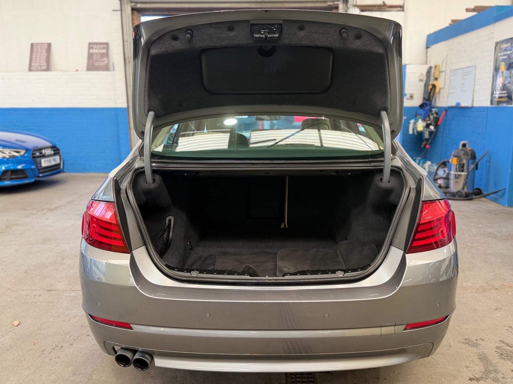 BMW 5 Series - Image 42