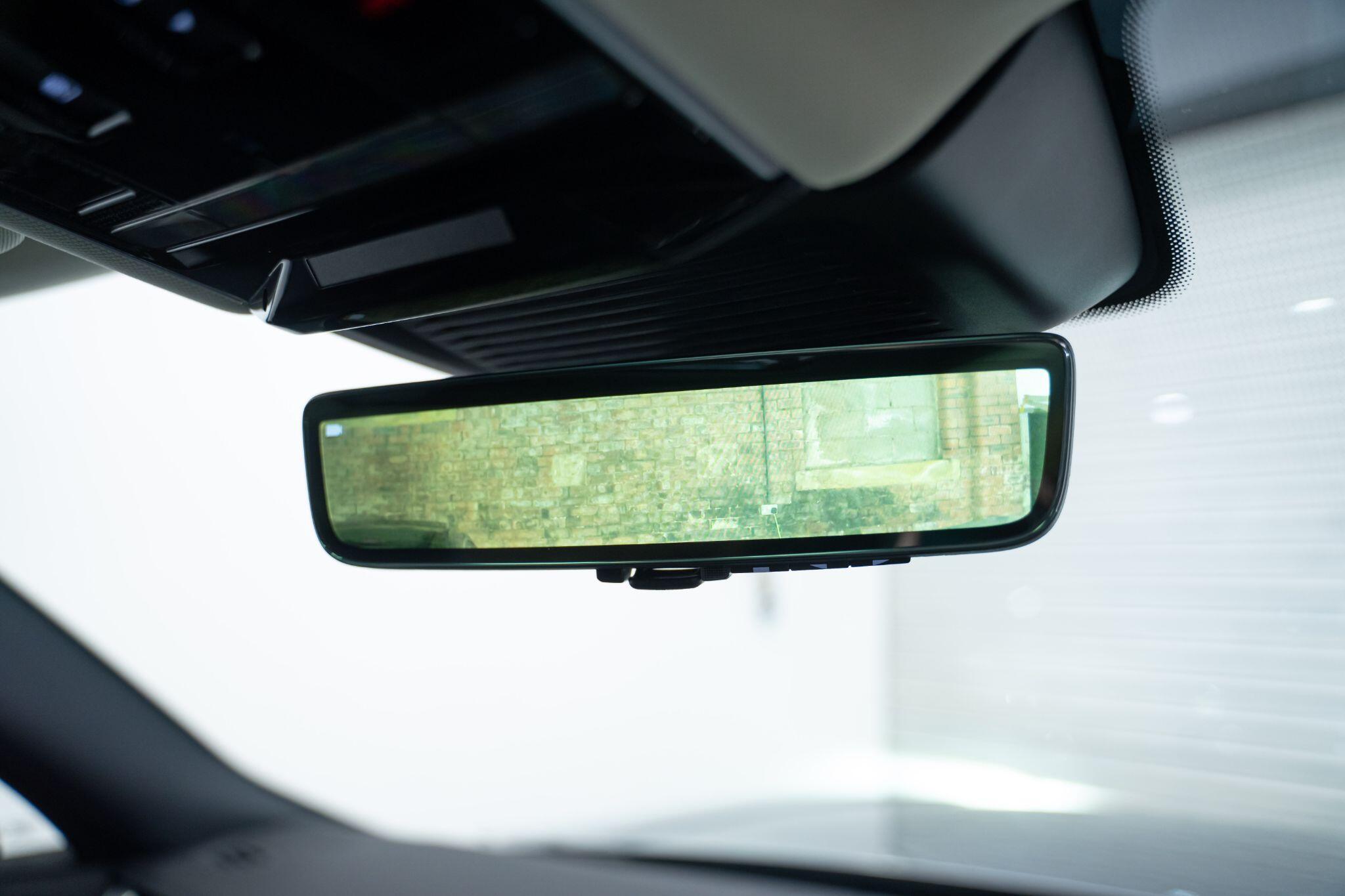 Land Rover Range Rover - Image 25