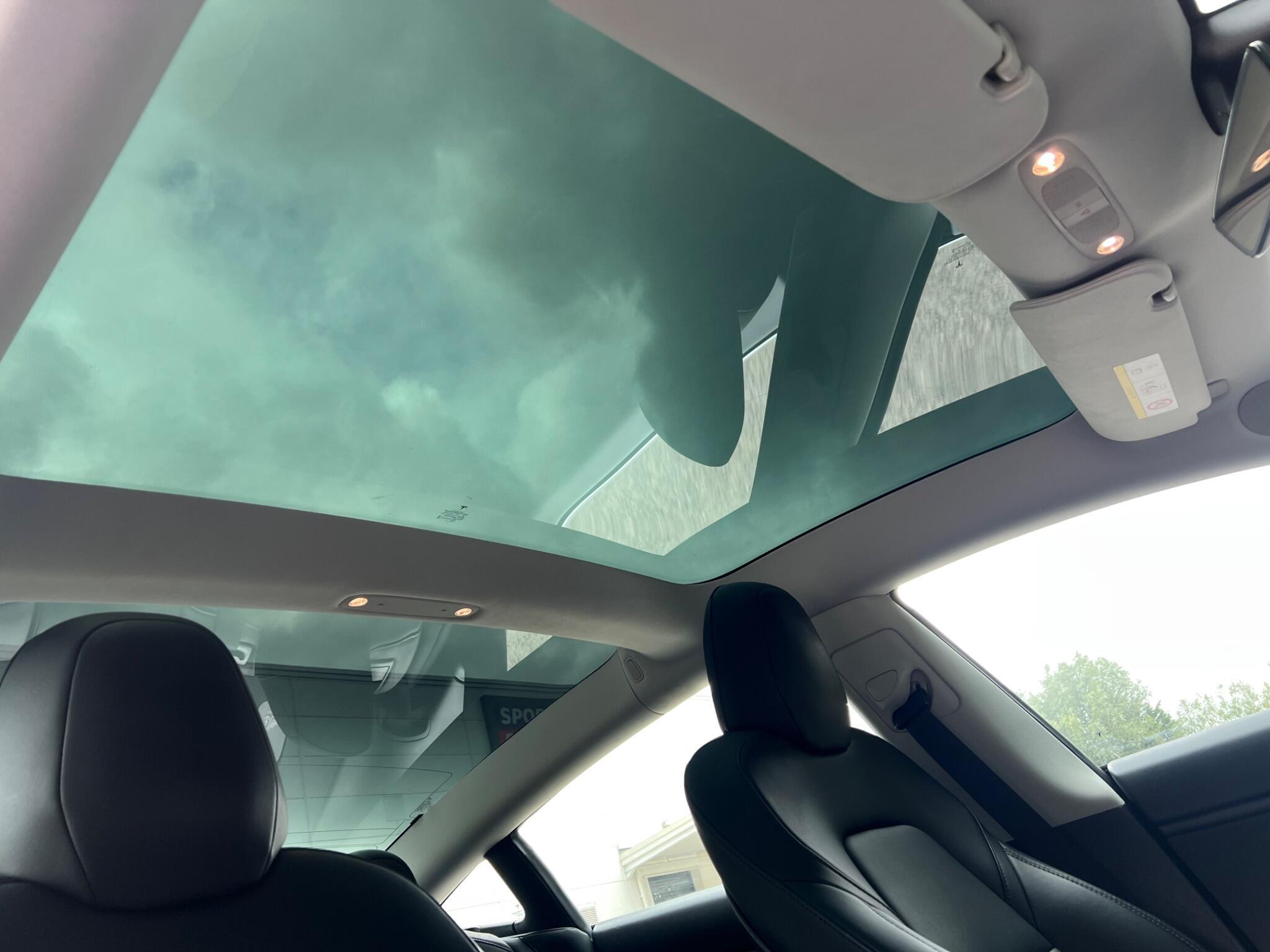 Tesla Model 3 - Image 16