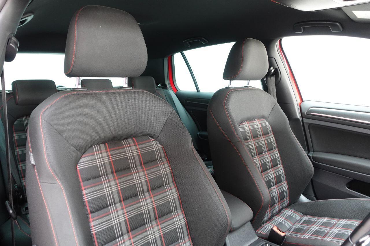 Volkswagen Golf - Image 3