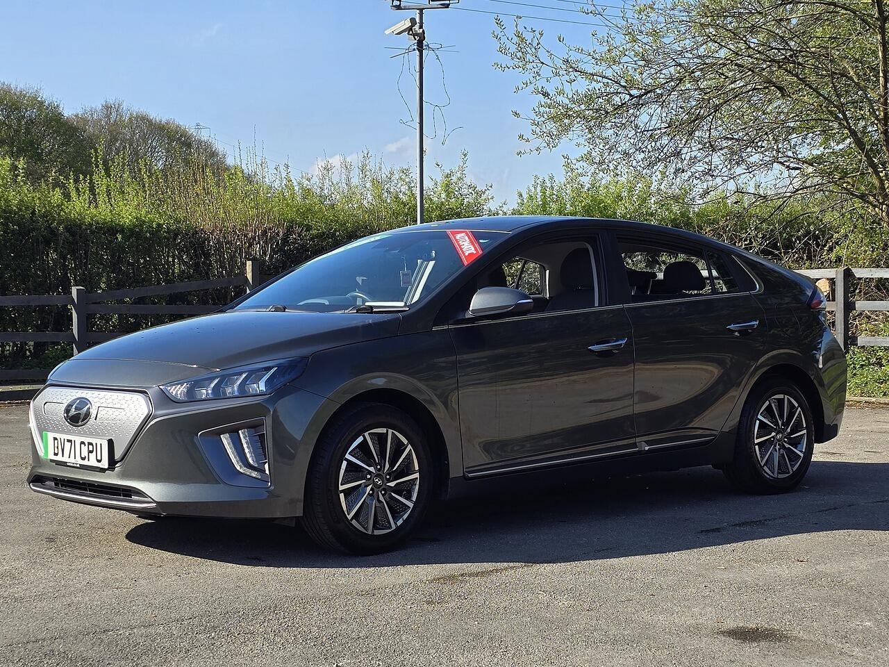 Hyundai Ioniq - Image 14
