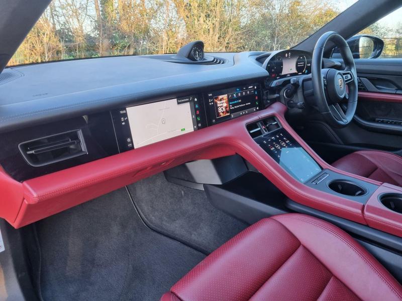 Porsche Taycan - Image 3