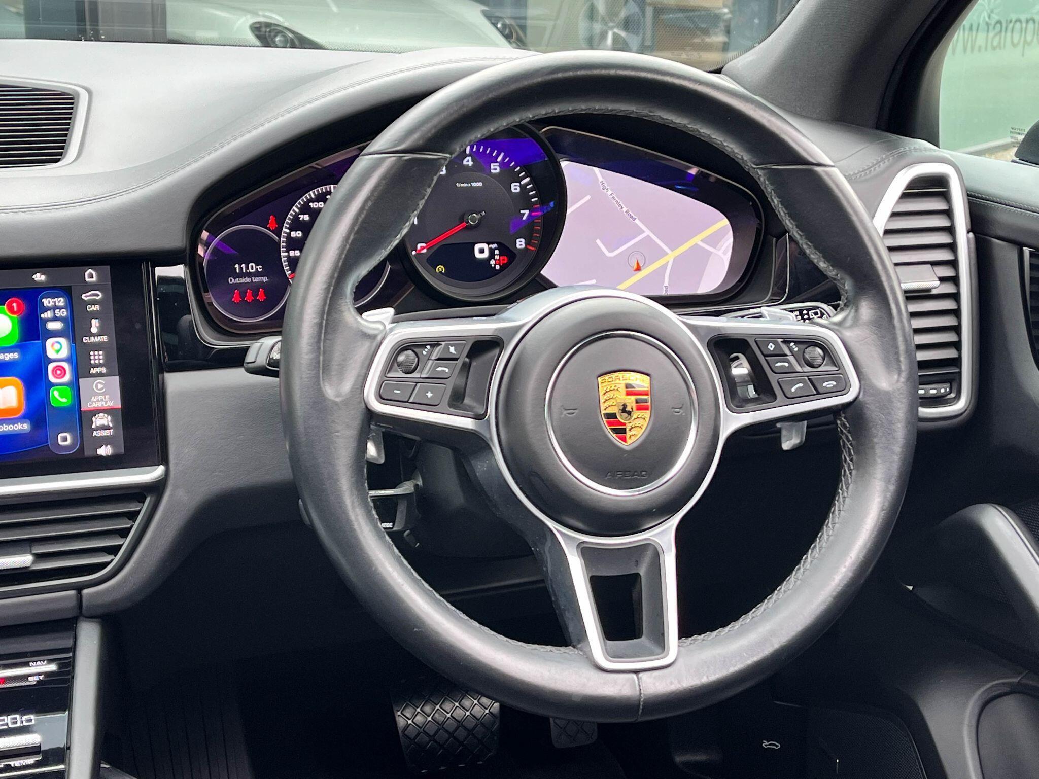 Porsche Cayenne - Image 12