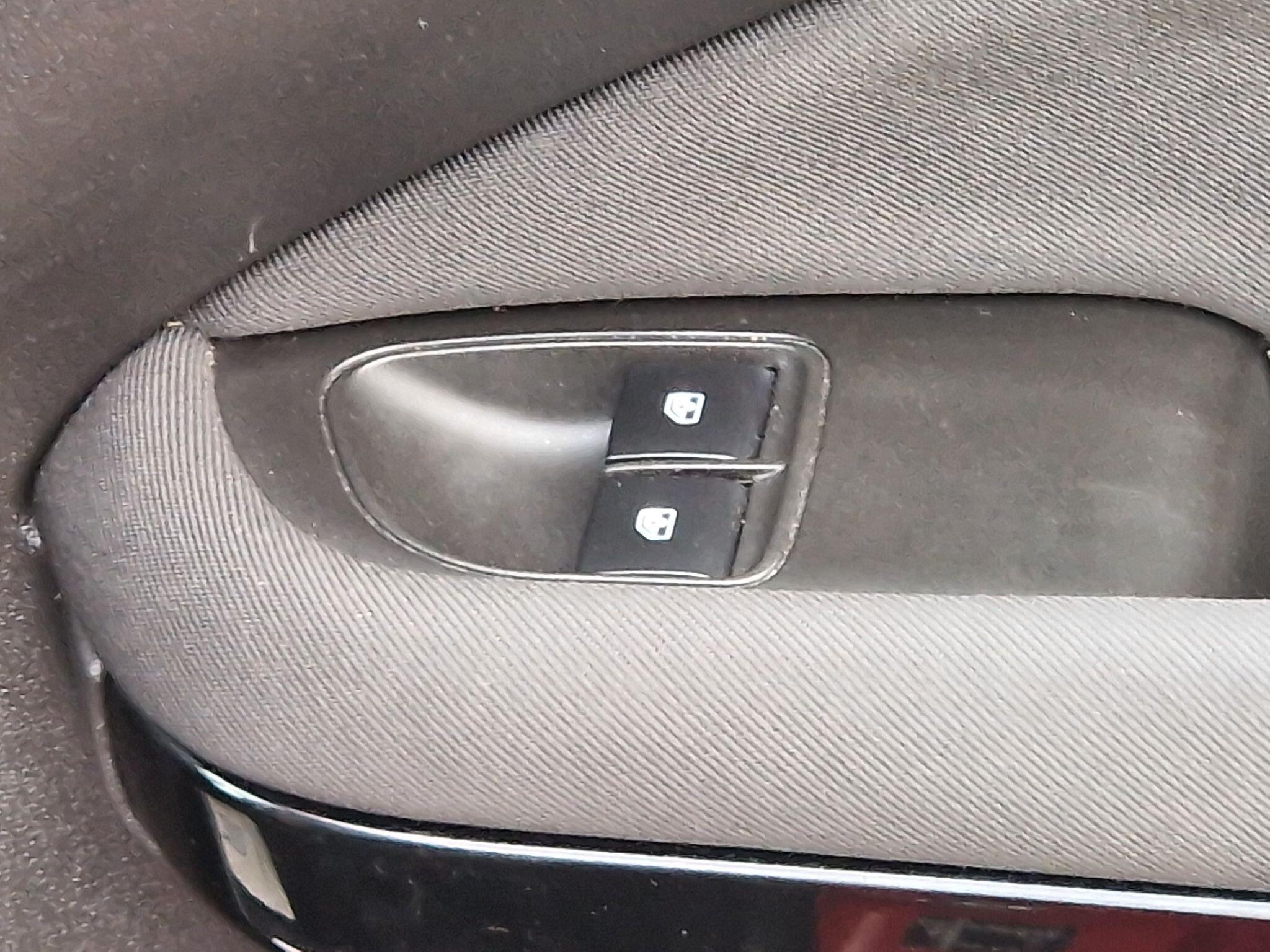 Vauxhall ADAM - Image 32