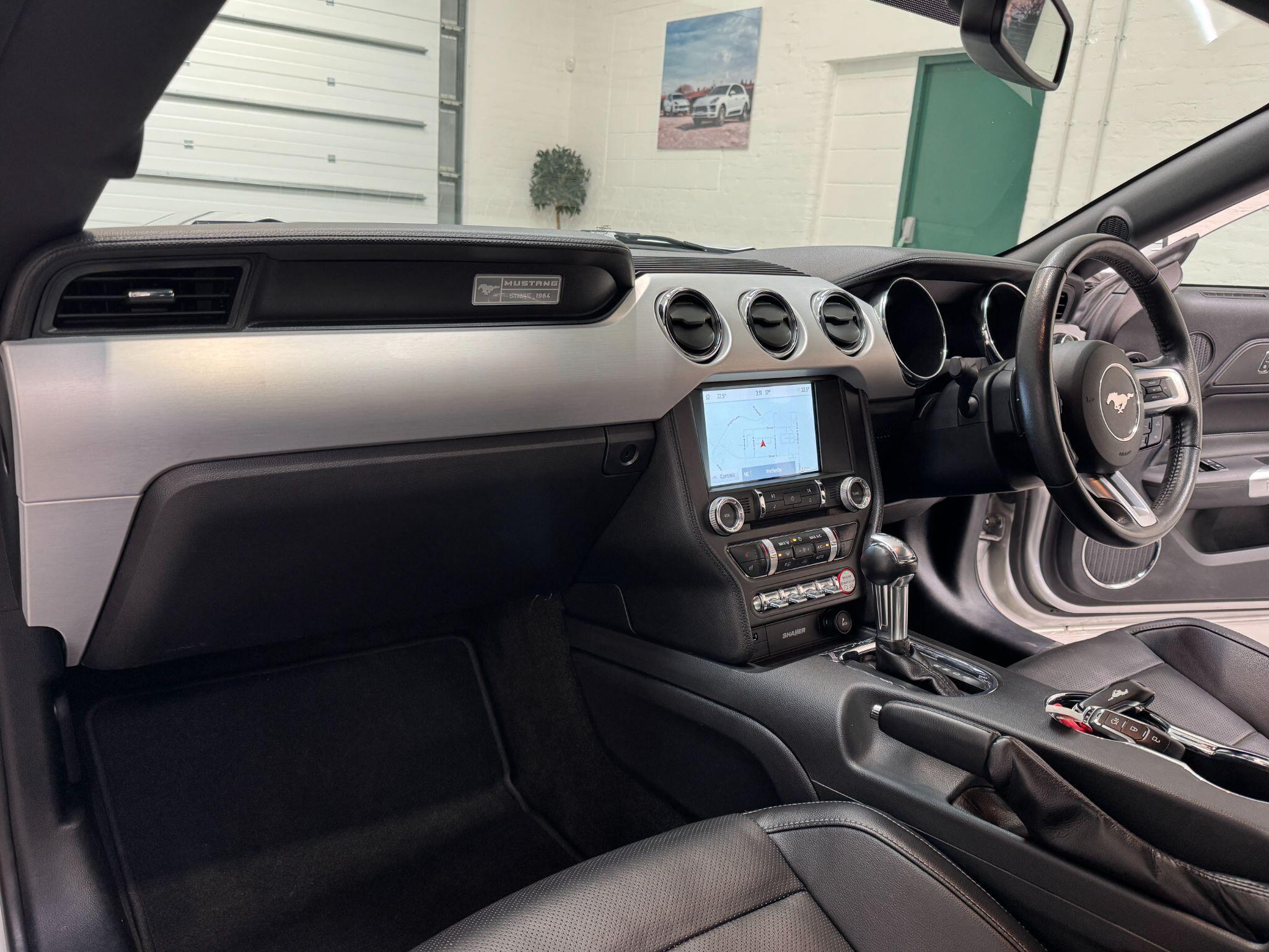 Ford Mustang - Image 20