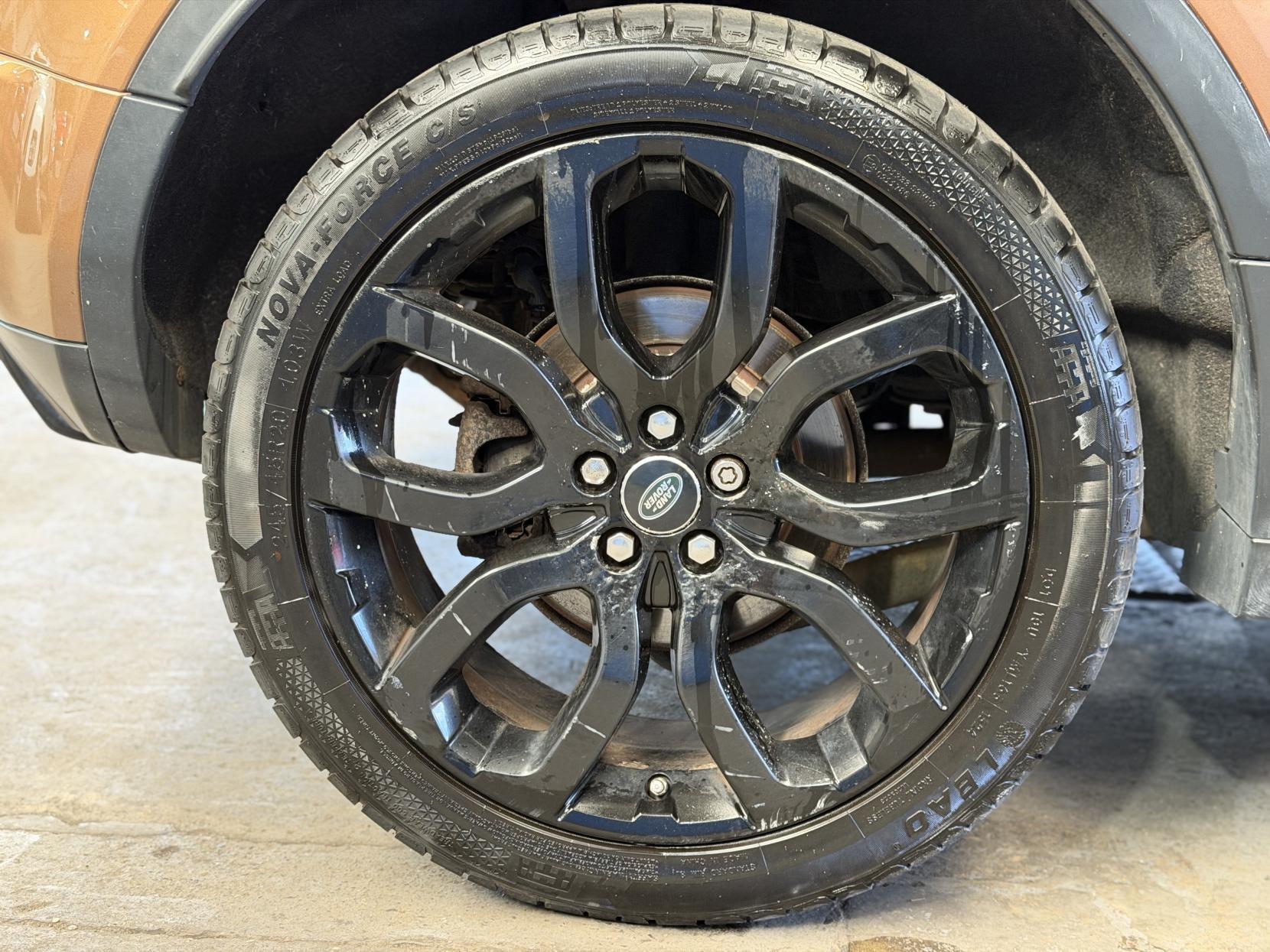 Land Rover Range Rover Evoque - Image 15