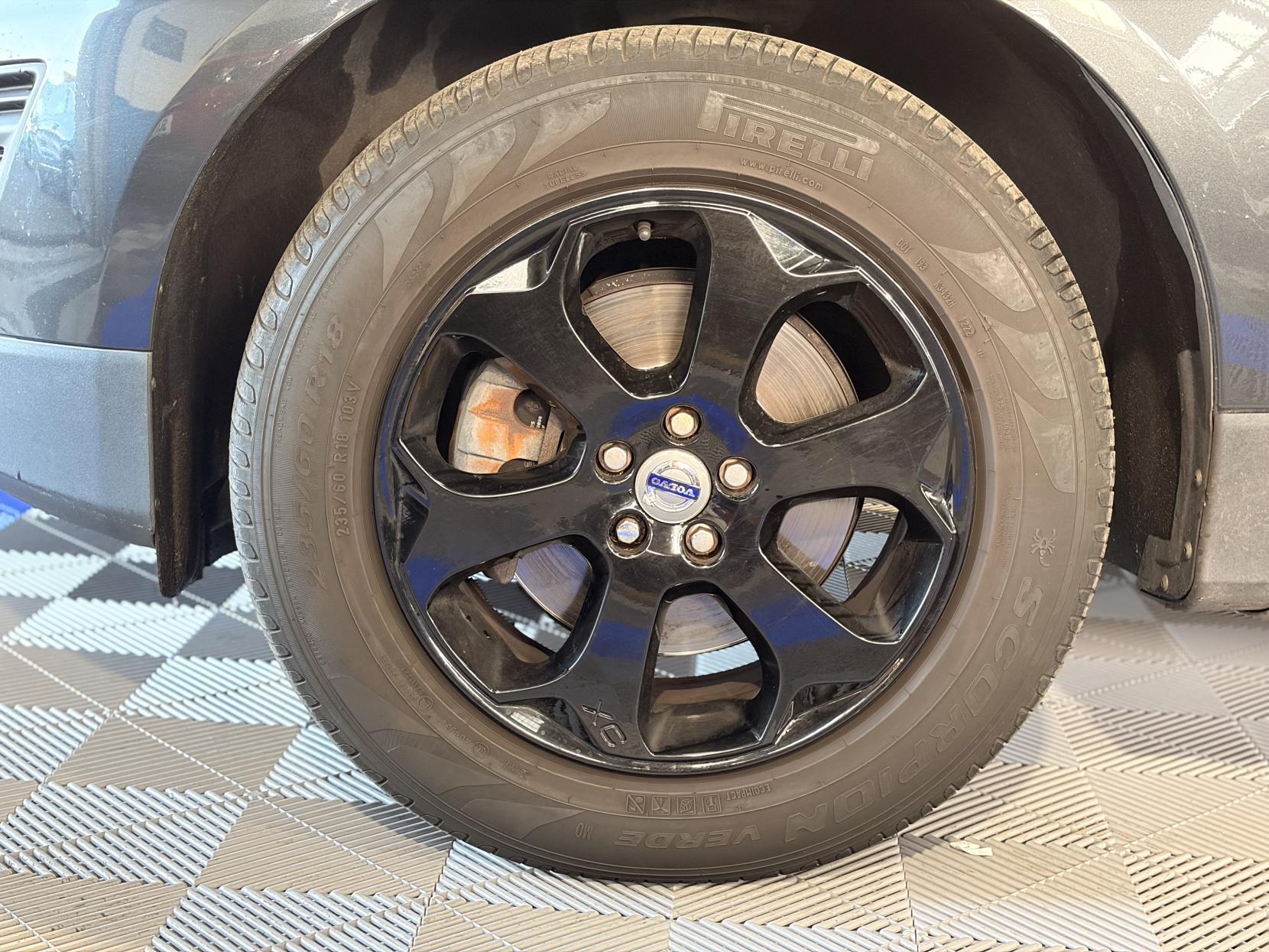 Volvo XC60 - Image 17