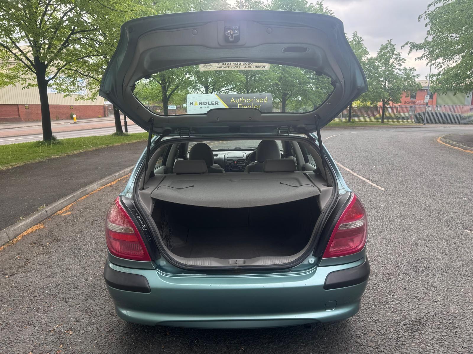 Nissan Almera - Image 49