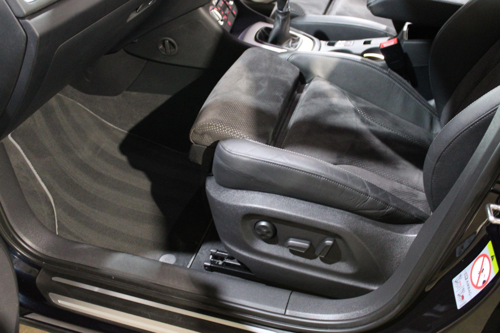 Audi Q3 - Image 9