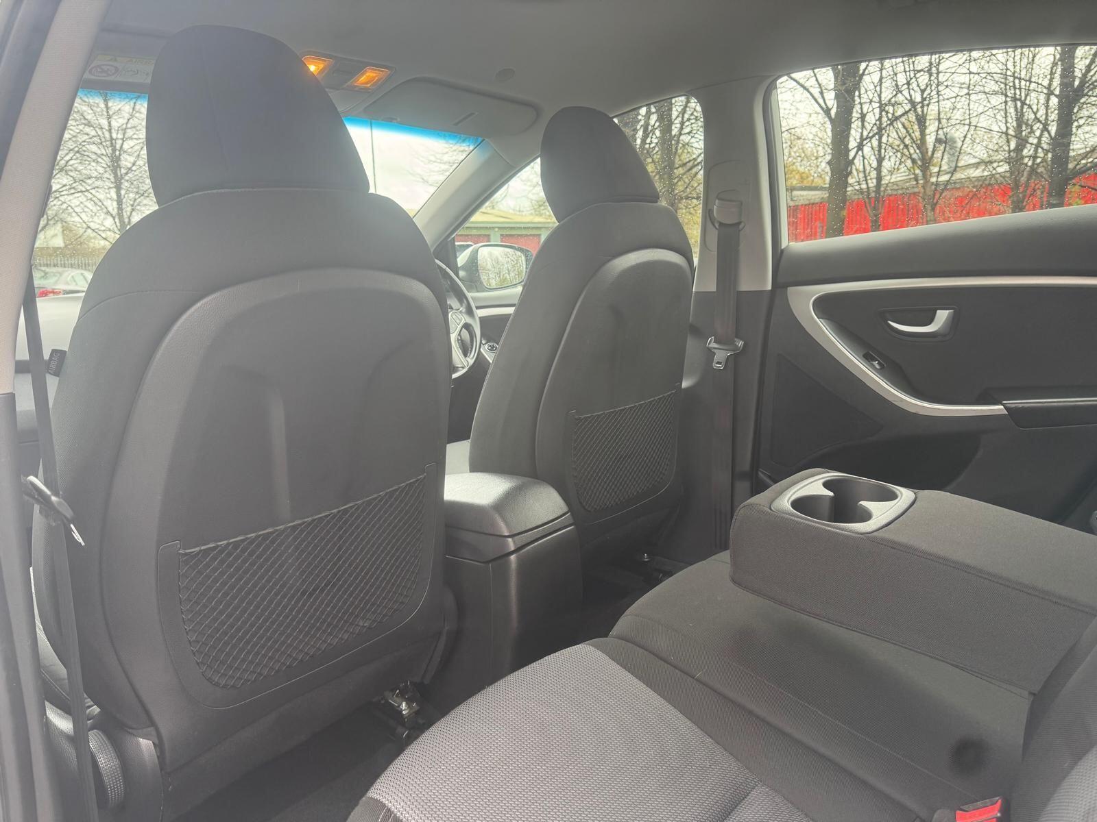 Hyundai i30 - Image 25