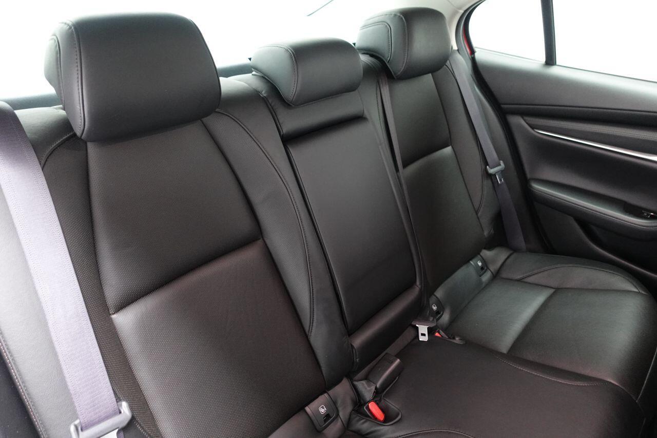 Mazda MAZDA3 - Image 13