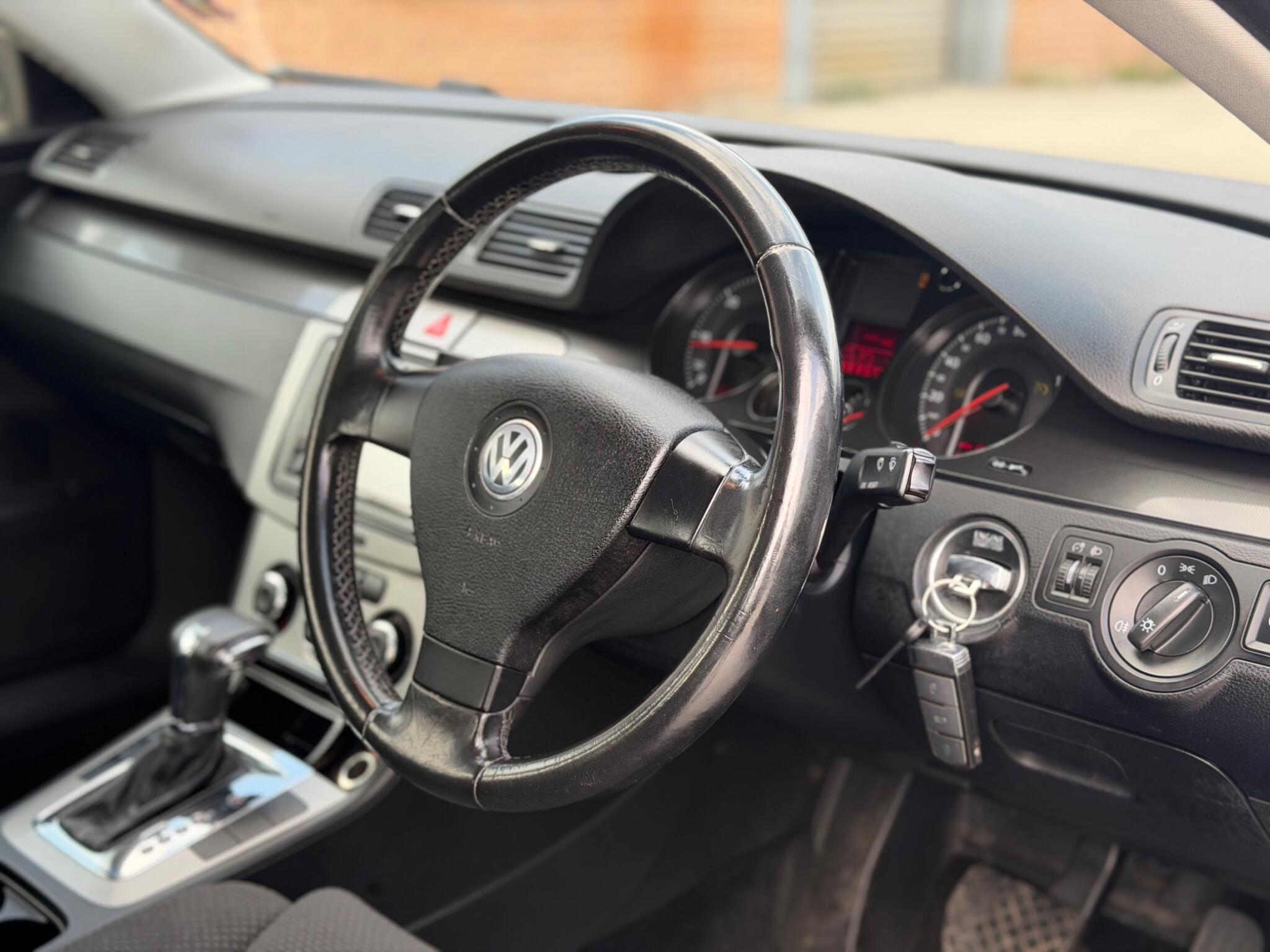 Volkswagen Passat - Image 3