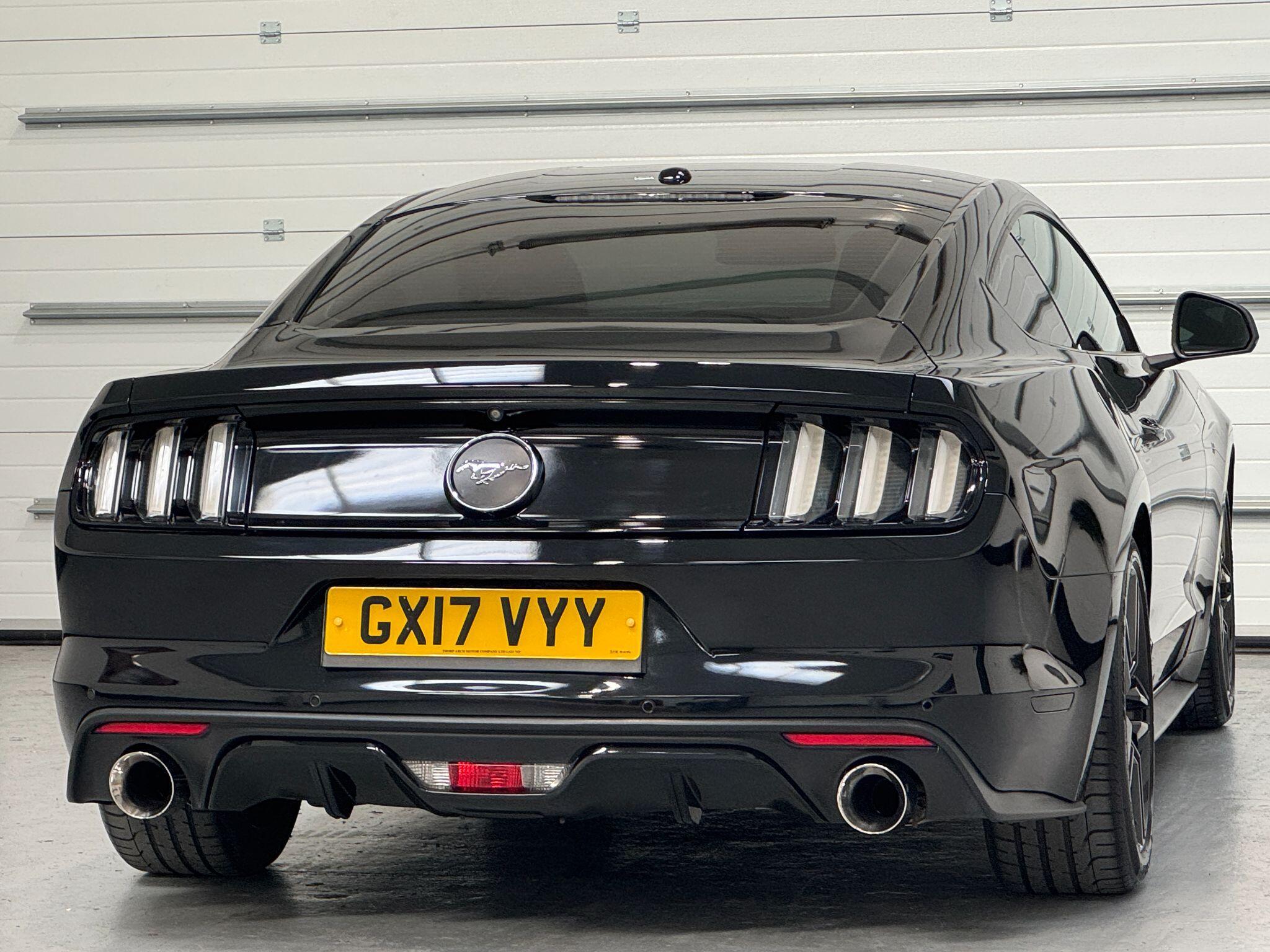 Ford Mustang - Image 12