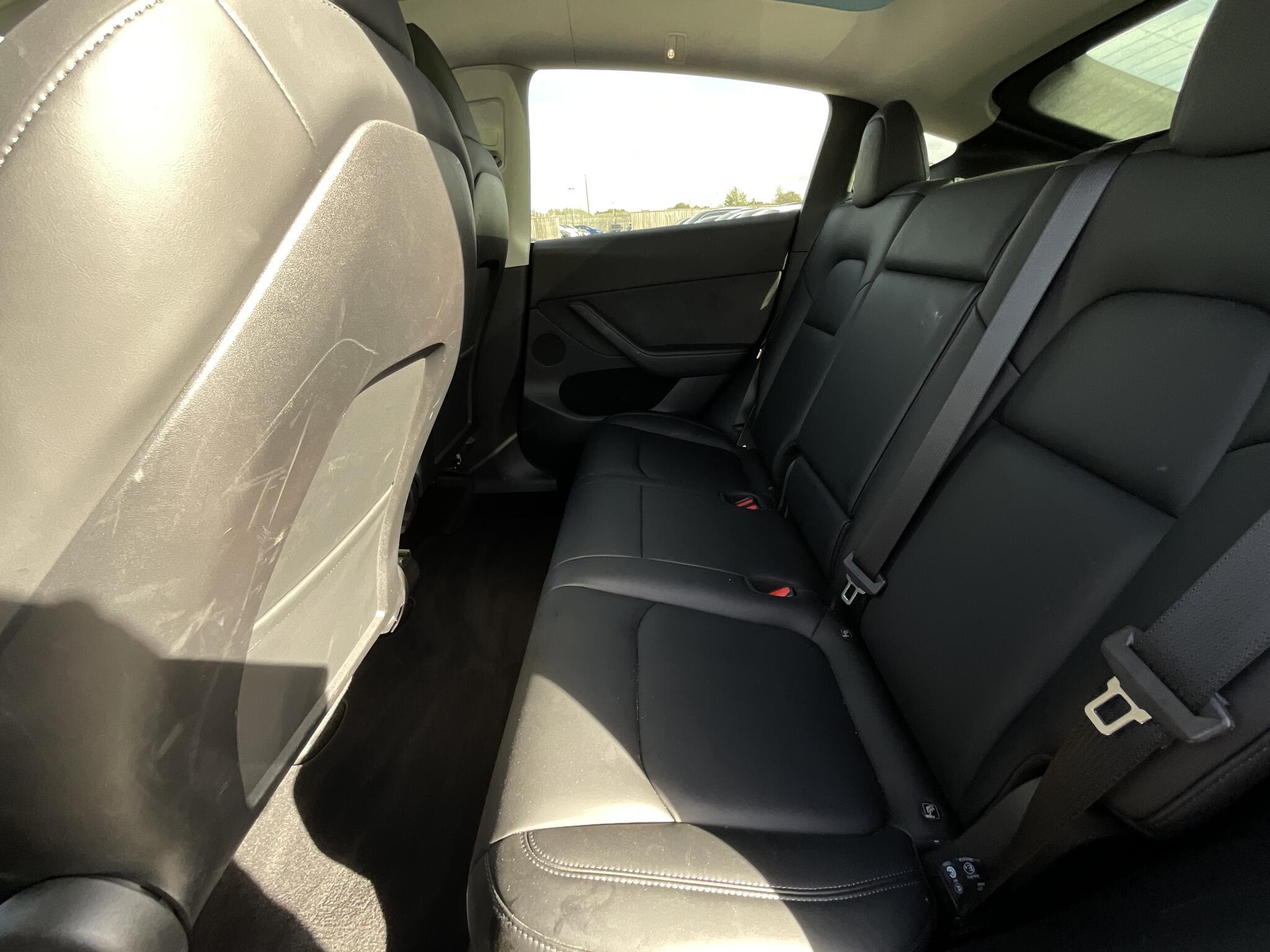 Tesla Model Y - Image 15