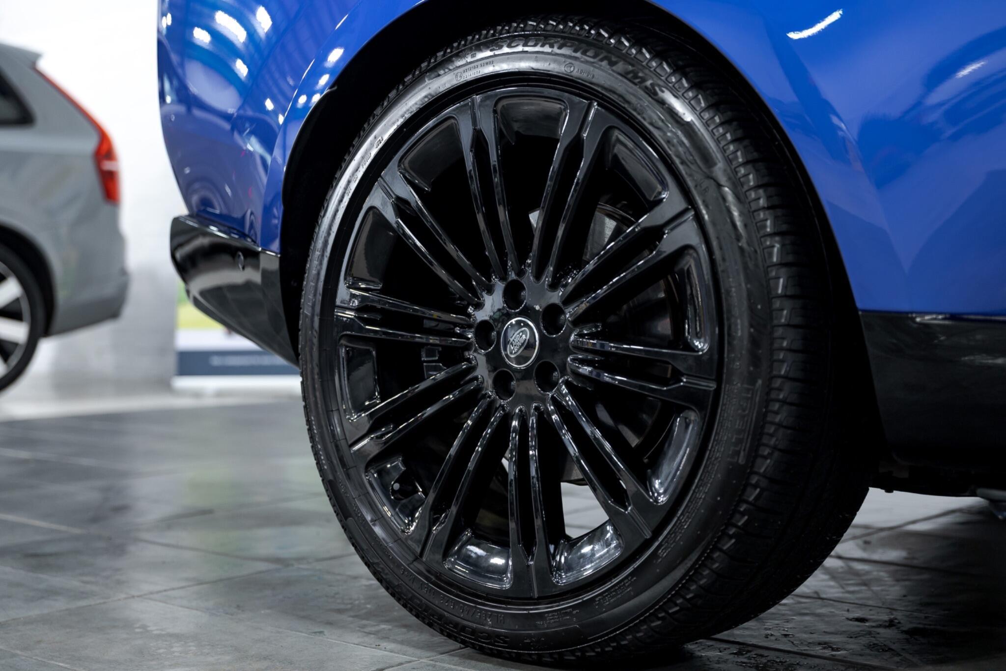 Land Rover Range Rover - Image 16