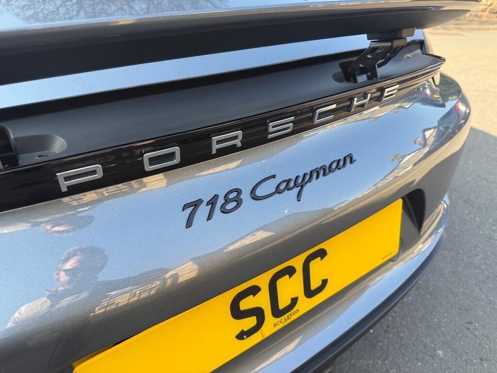Porsche 718 Cayman - Image 16