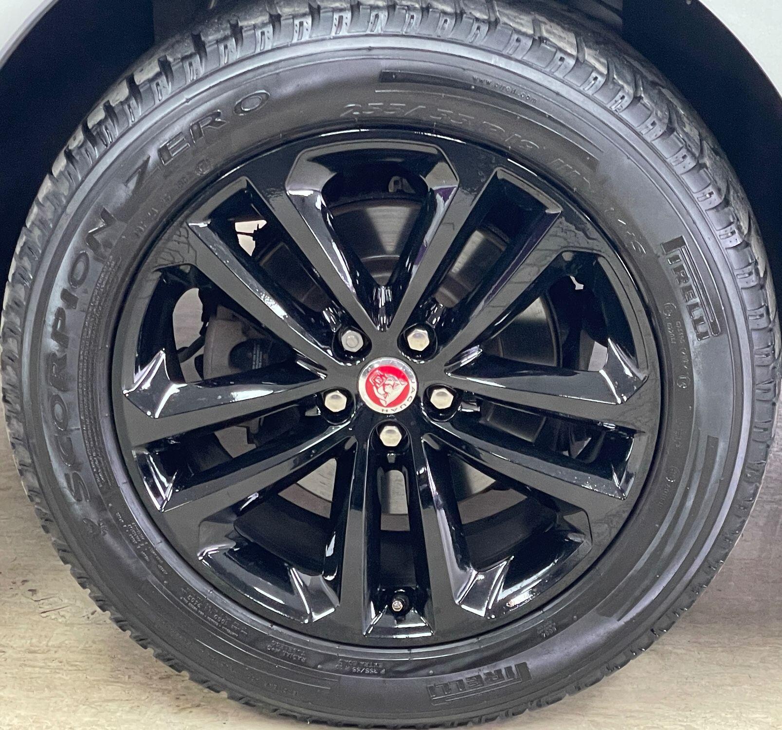 Jaguar F-Pace - Image 15