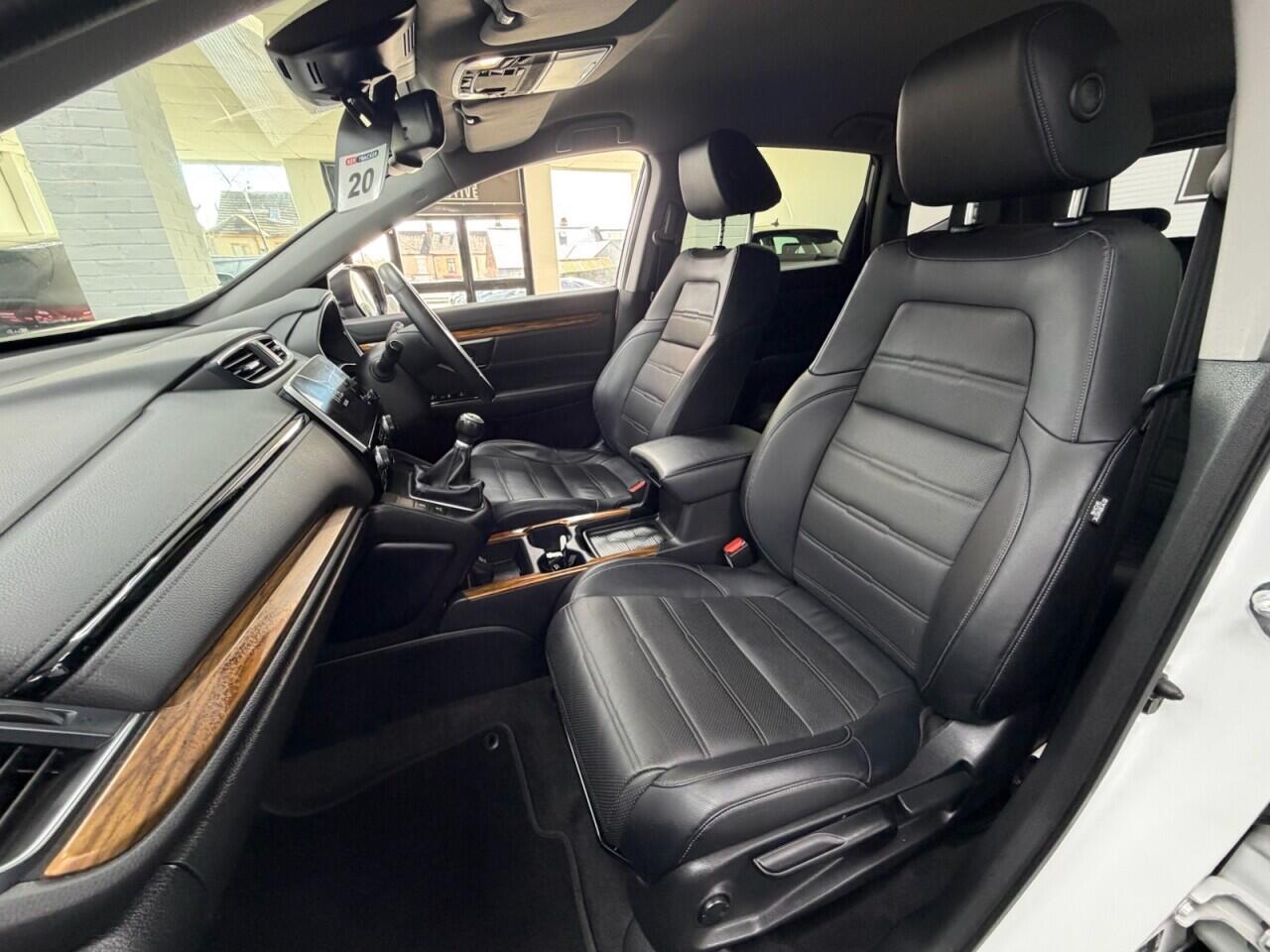 Honda CR-V - Image 25