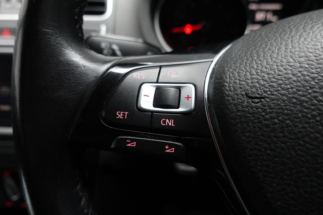 Volkswagen Polo - Image 33