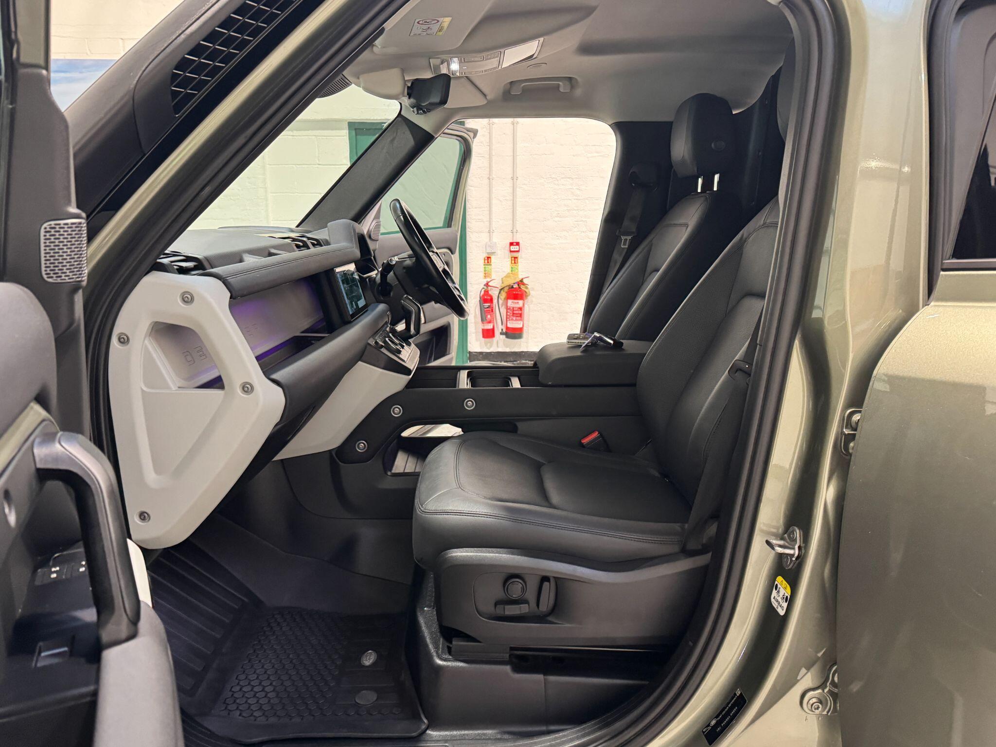 Land Rover Defender 110 - Image 45