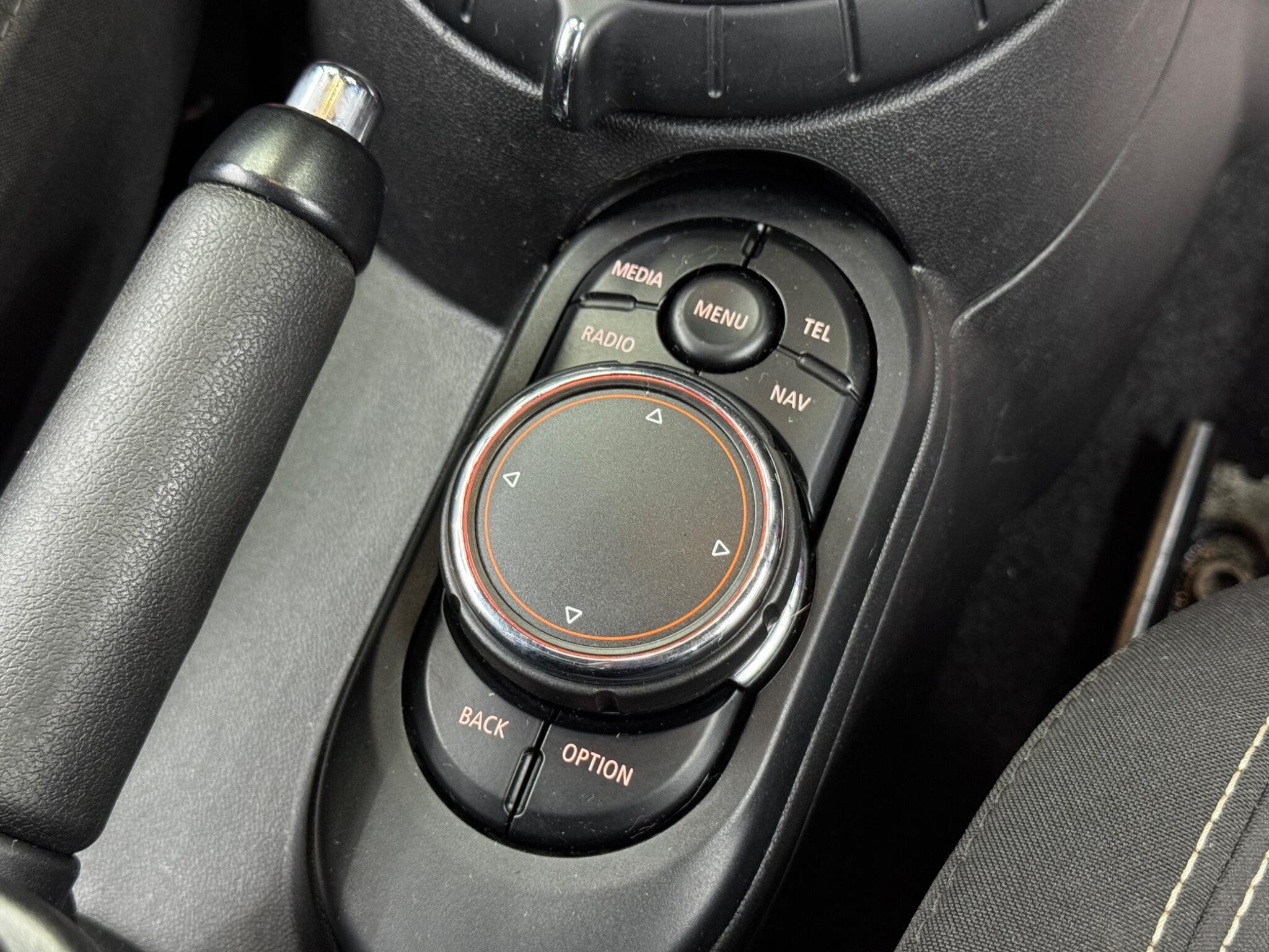 MINI Hatch - Image 22