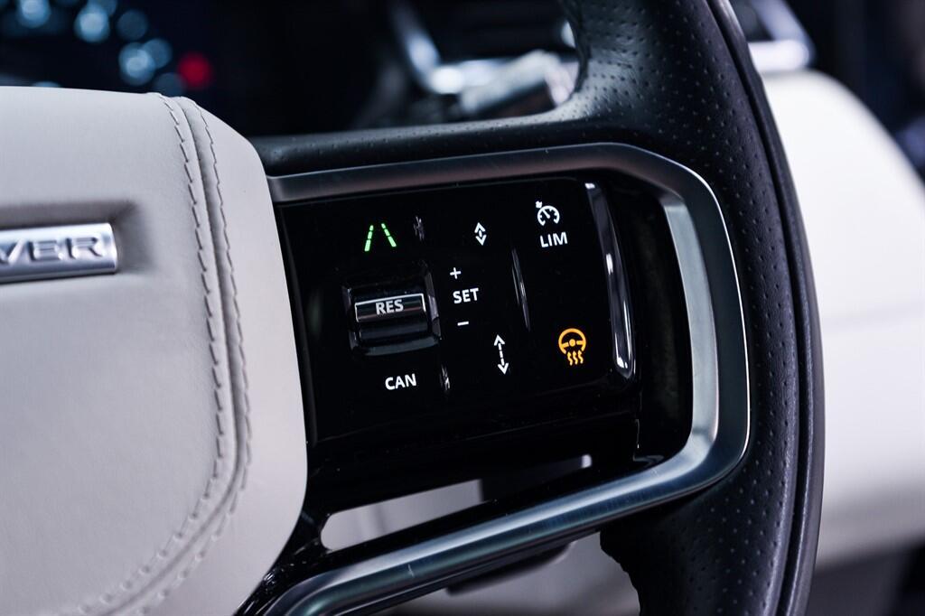 Land Rover Range Rover Velar - Image 29