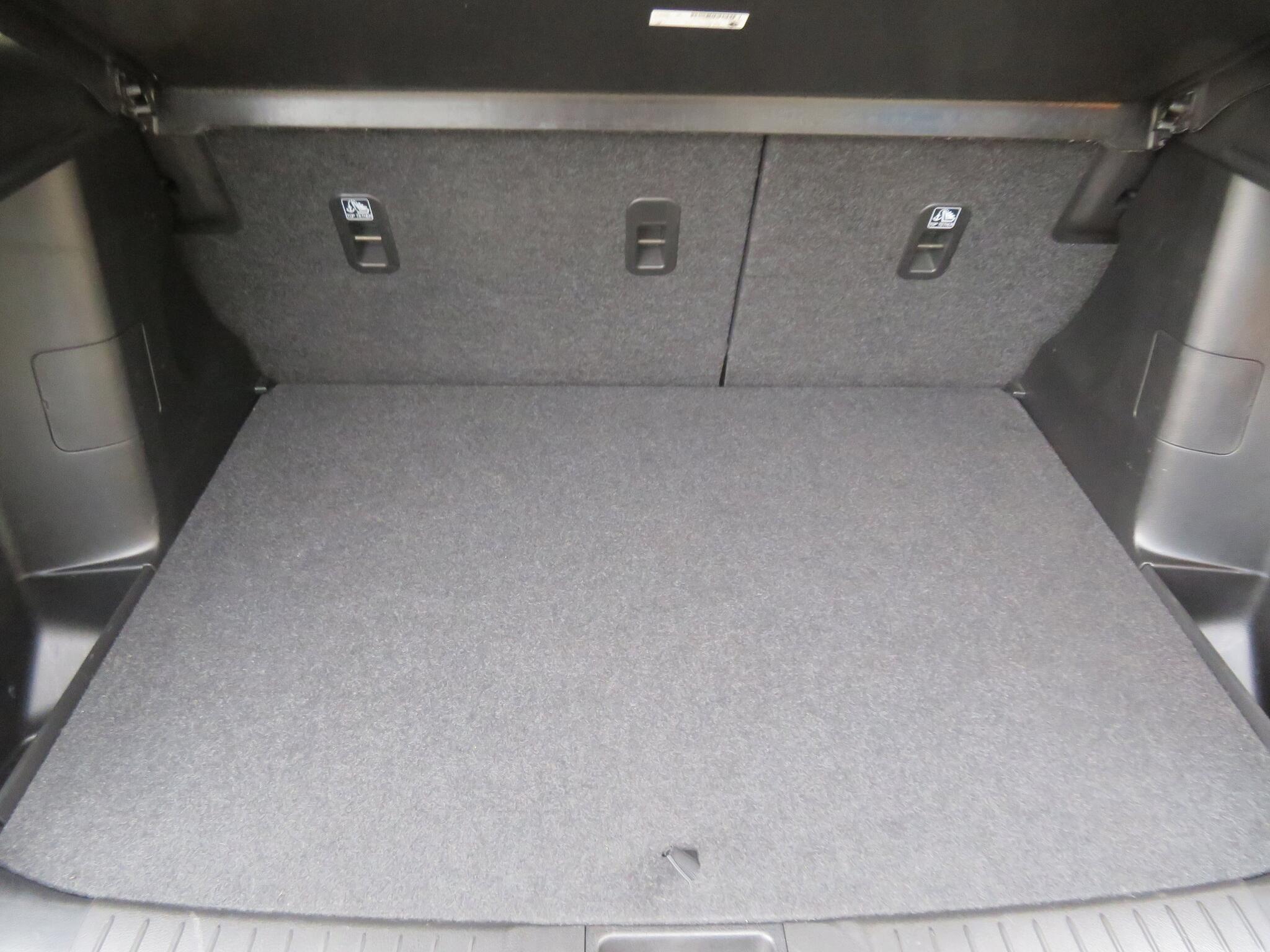 Suzuki Vitara - Image 10
