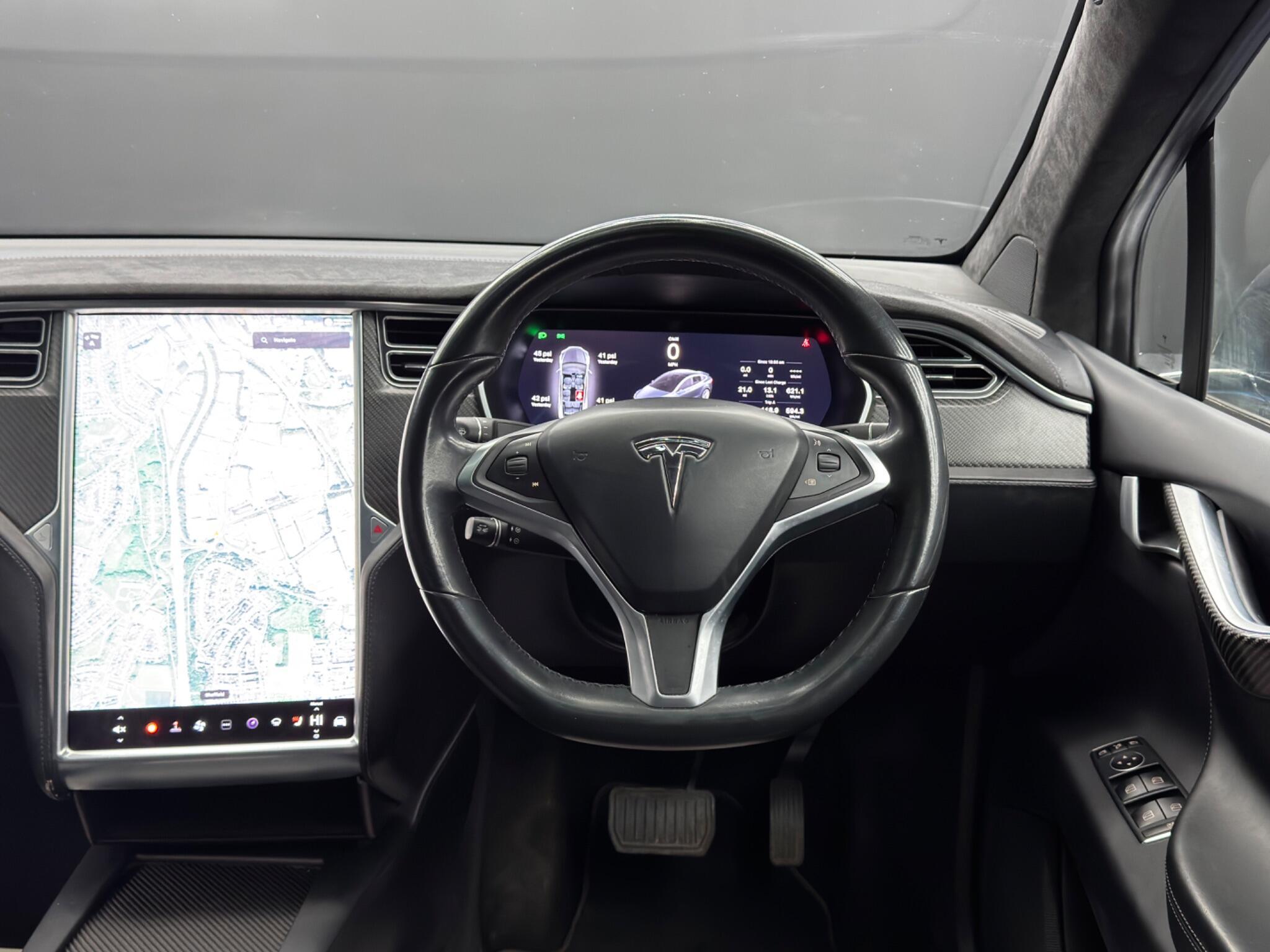 Tesla Model X - Image 20