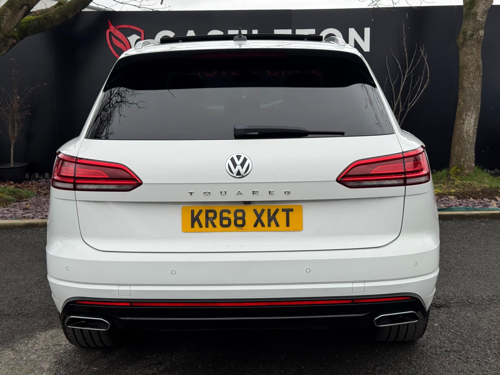 Volkswagen Touareg - Image 65