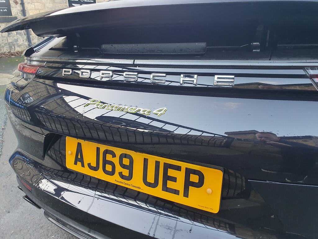 Porsche Panamera - Image 15