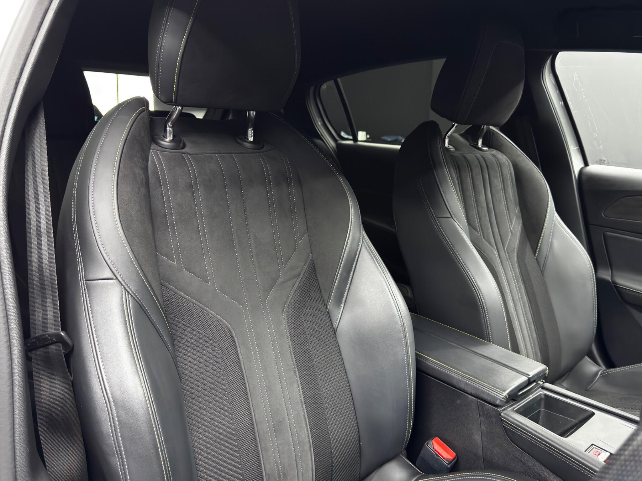 Peugeot 308 - Image 12