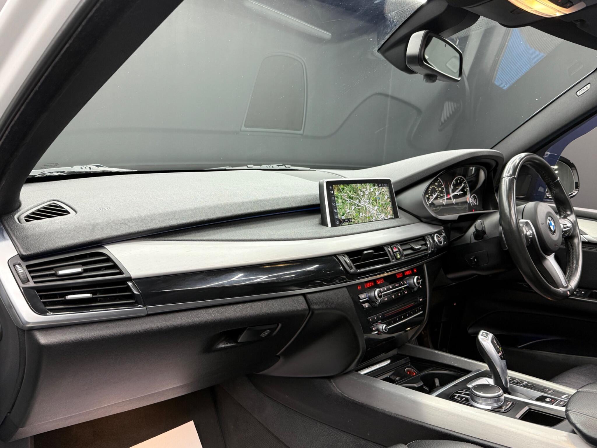 BMW X5 - Image 11