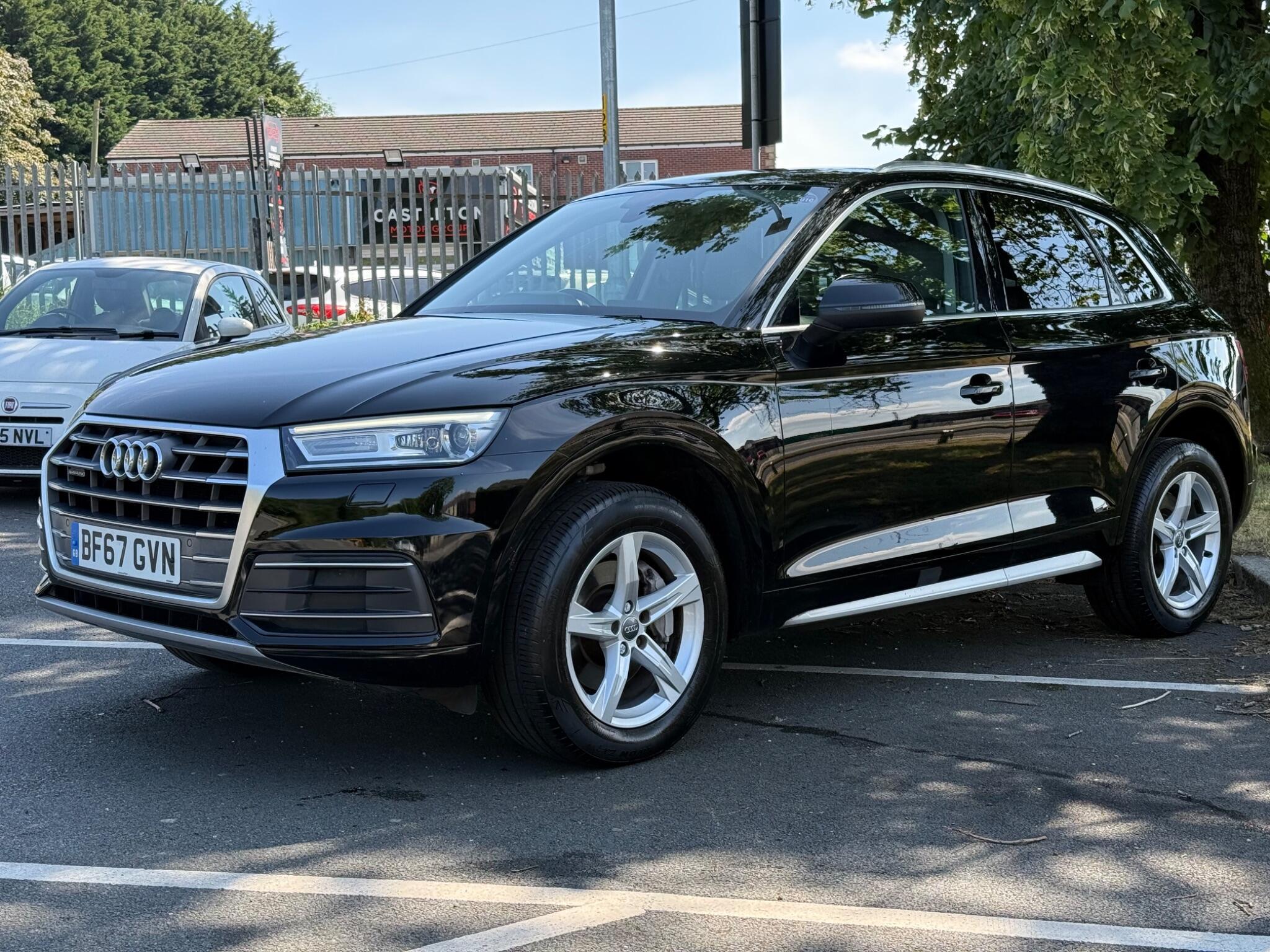 Audi Q5 - Image 2