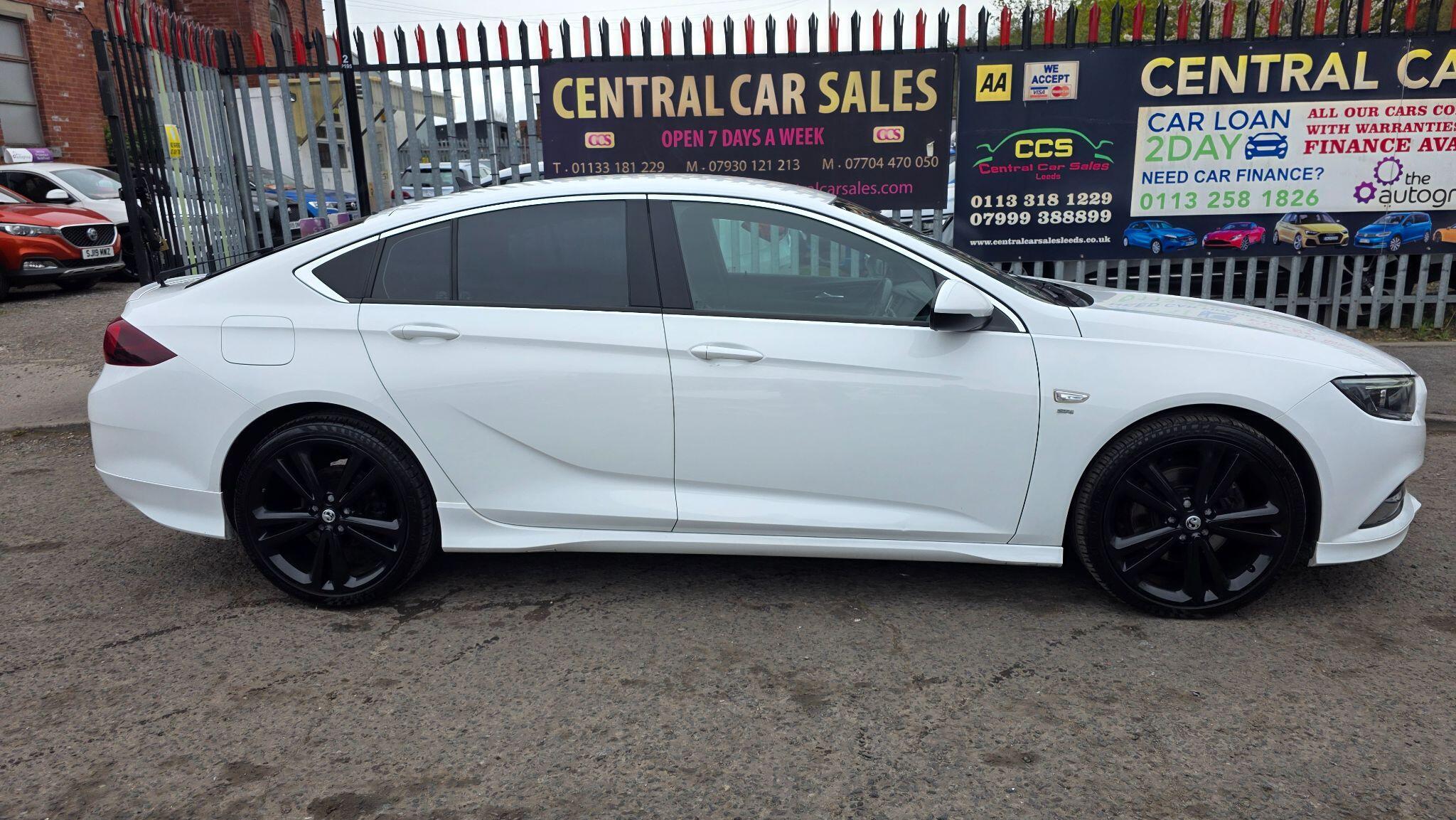 Vauxhall Insignia - Image 7