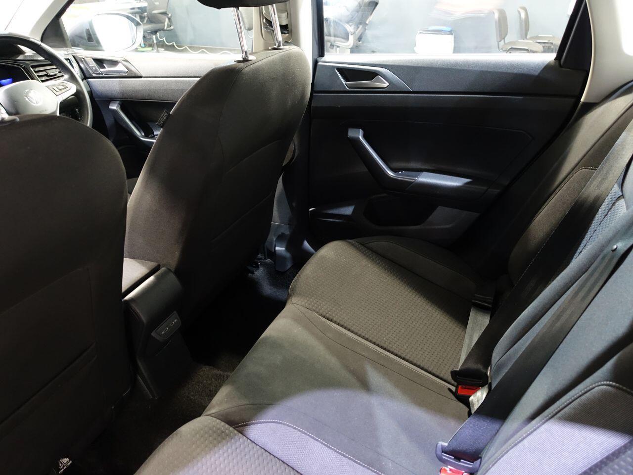 Volkswagen Taigo - Image 21