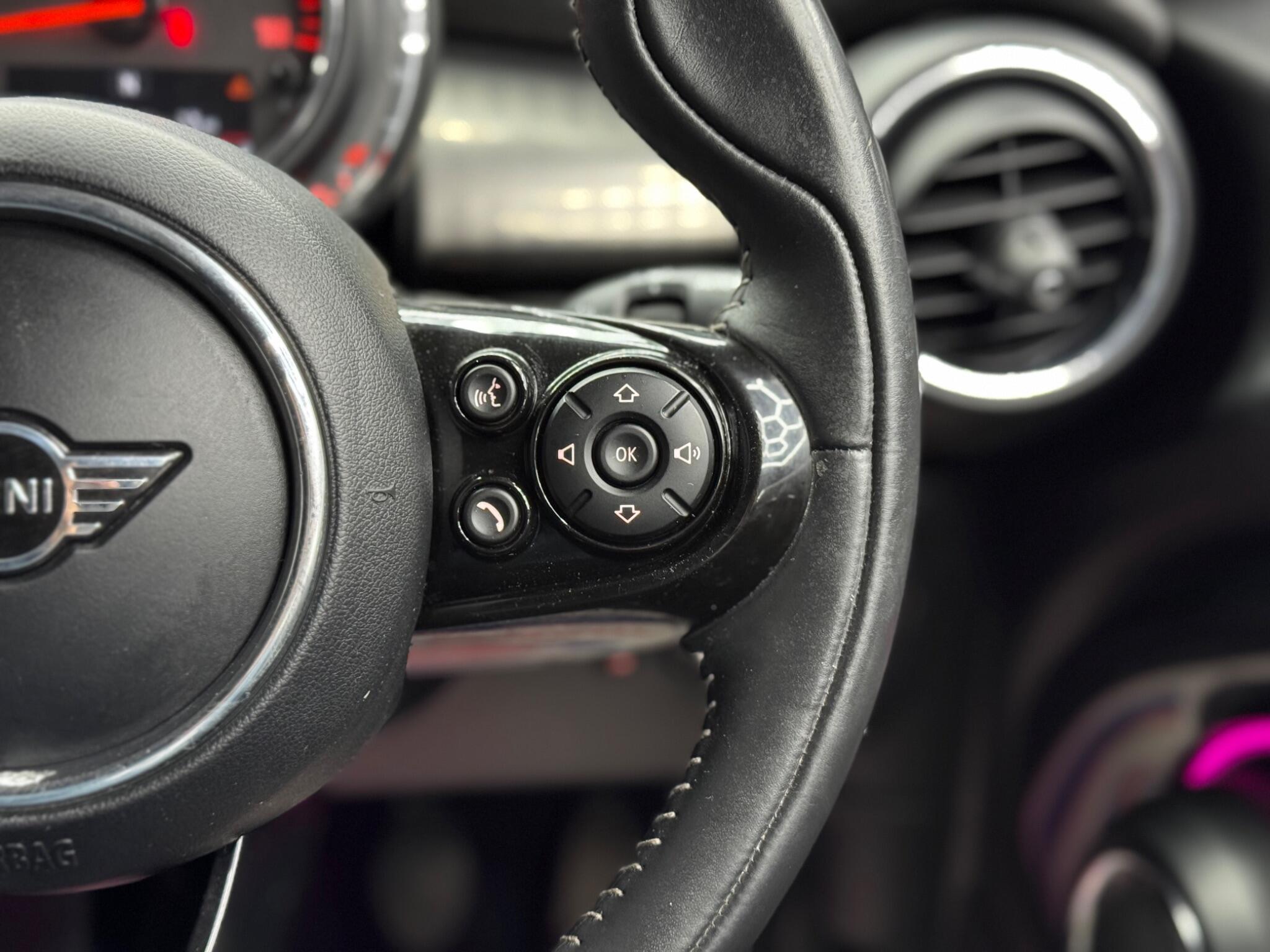 MINI Hatch - Image 20