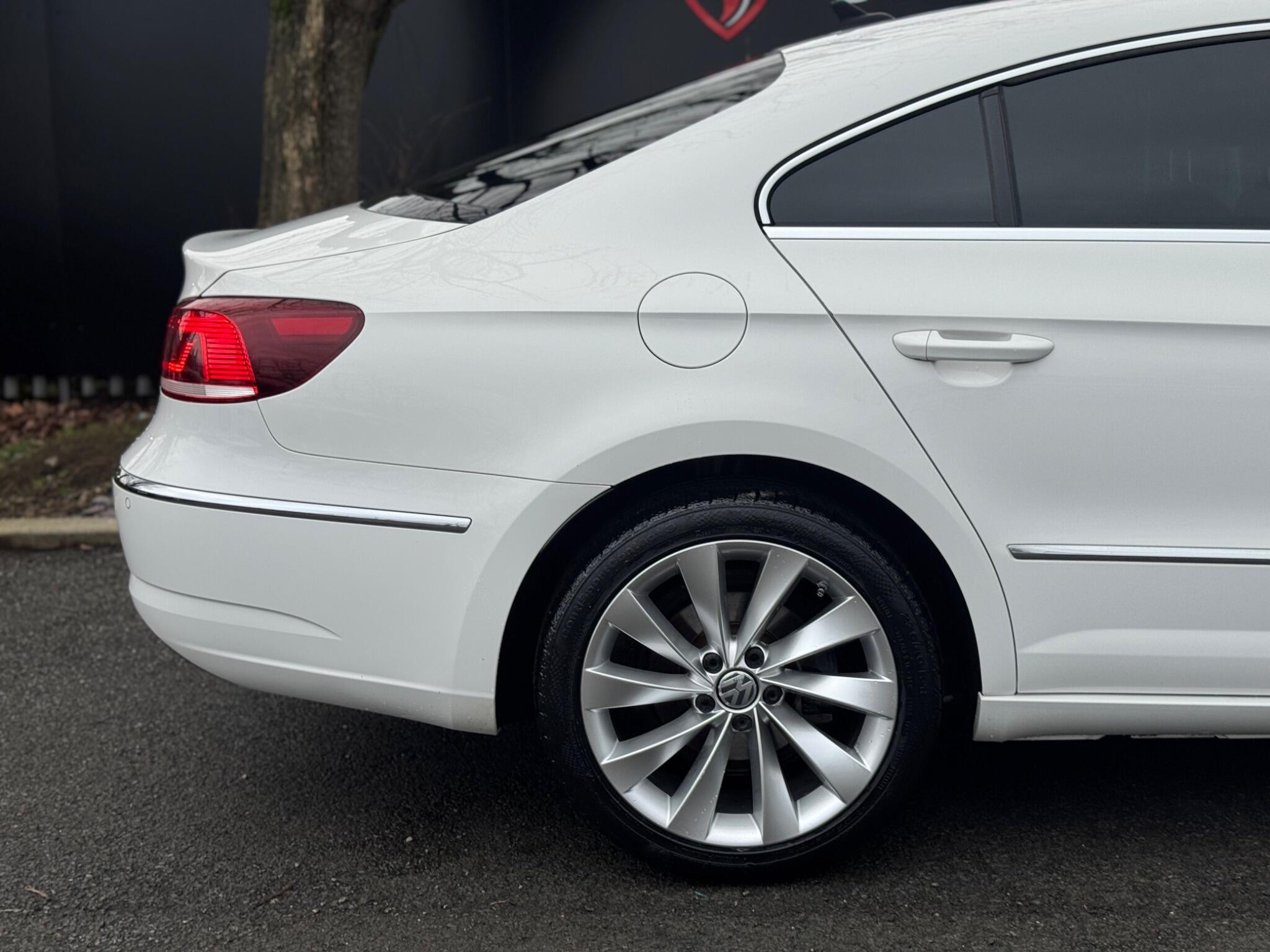 Volkswagen CC - Image 19
