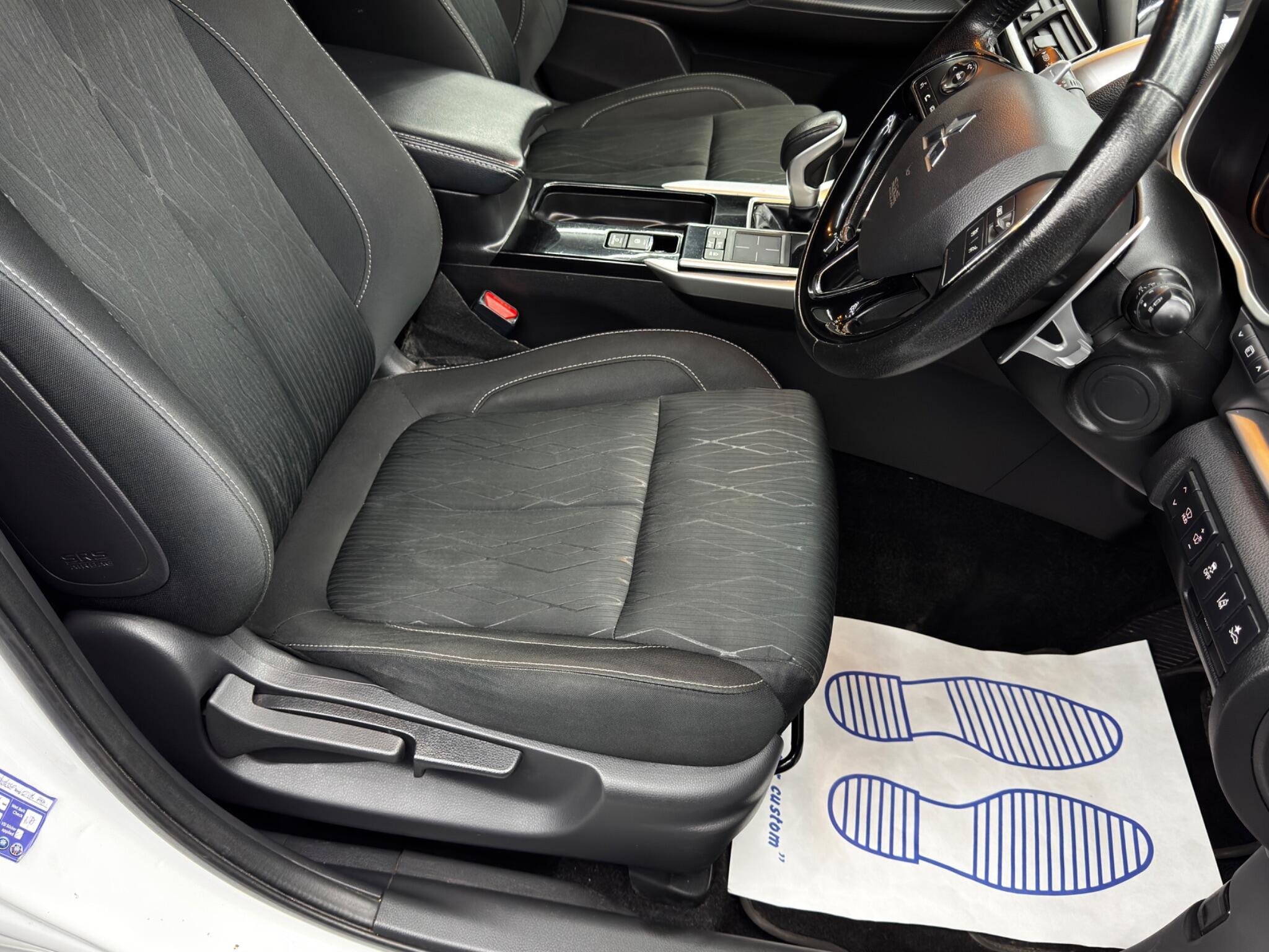 Mitsubishi Eclipse Cross - Image 13