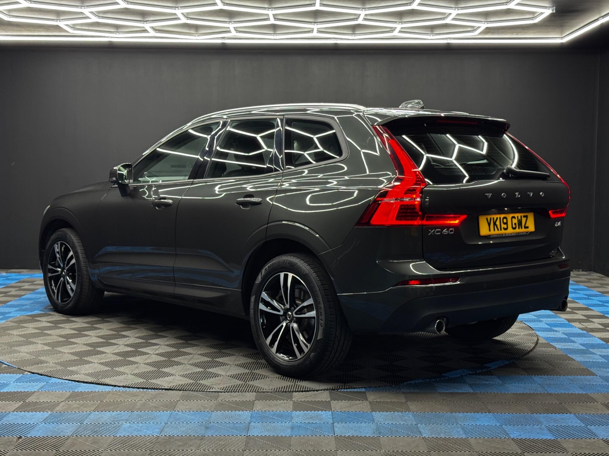 Volvo XC60 - Image 7